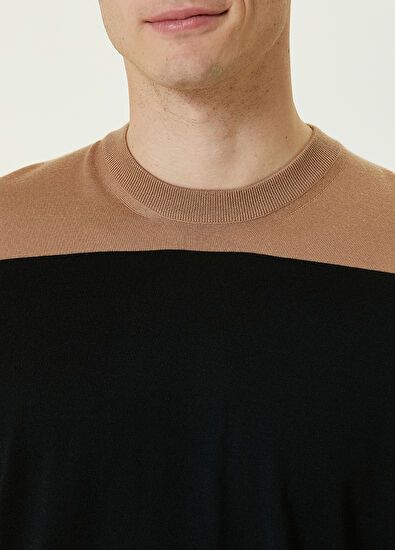 Salvatore Ferragamo o1s1rm1224 Sweater in Black & Beige Size US M / EU 48-50 / 2 - 5 Thumbnail