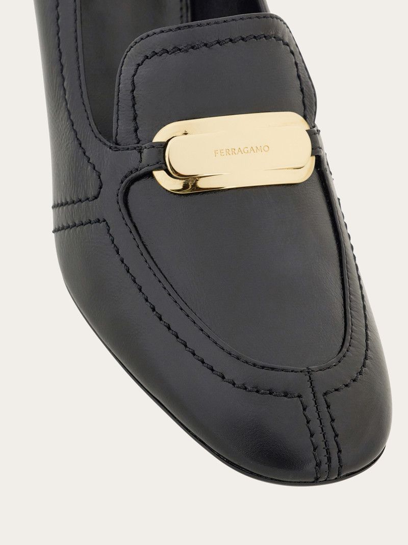 Salvatore Ferragamo o1s1rm1225 Kitten Heel Loafers in Black Size US 11 / IT 41 - 5 Thumbnail