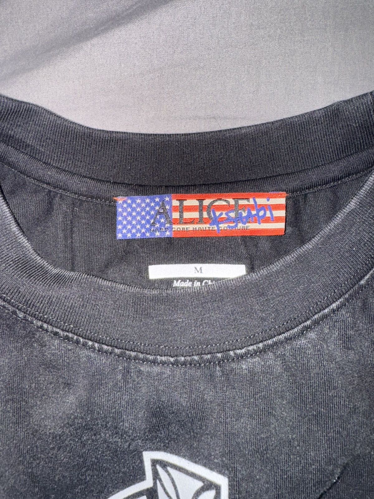 Alice Hollywood Alice Hollywood Tee Shirt M(Like L) Size US M / EU 48-50 / 2 - 3 Thumbnail