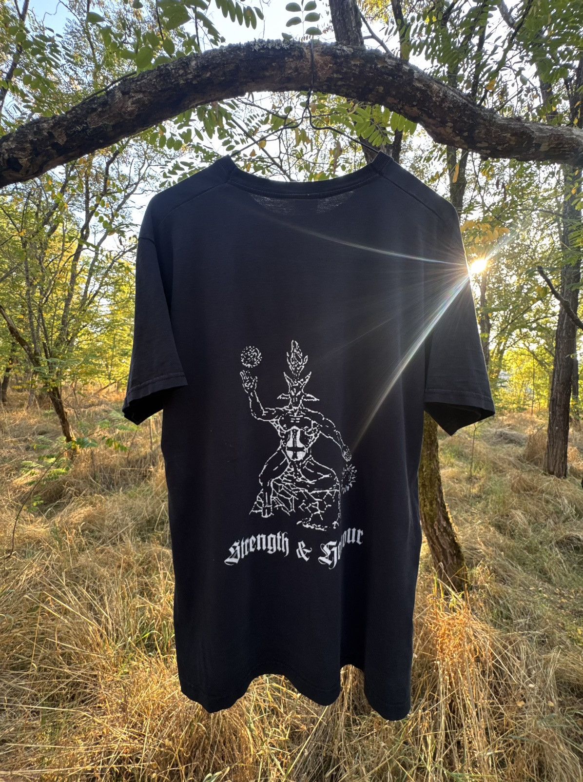 Vintage Vintage Satanic Warmaster “Strength & Honour” Tee Size US M / EU 48-50 / 2 - 2 Thumbnail