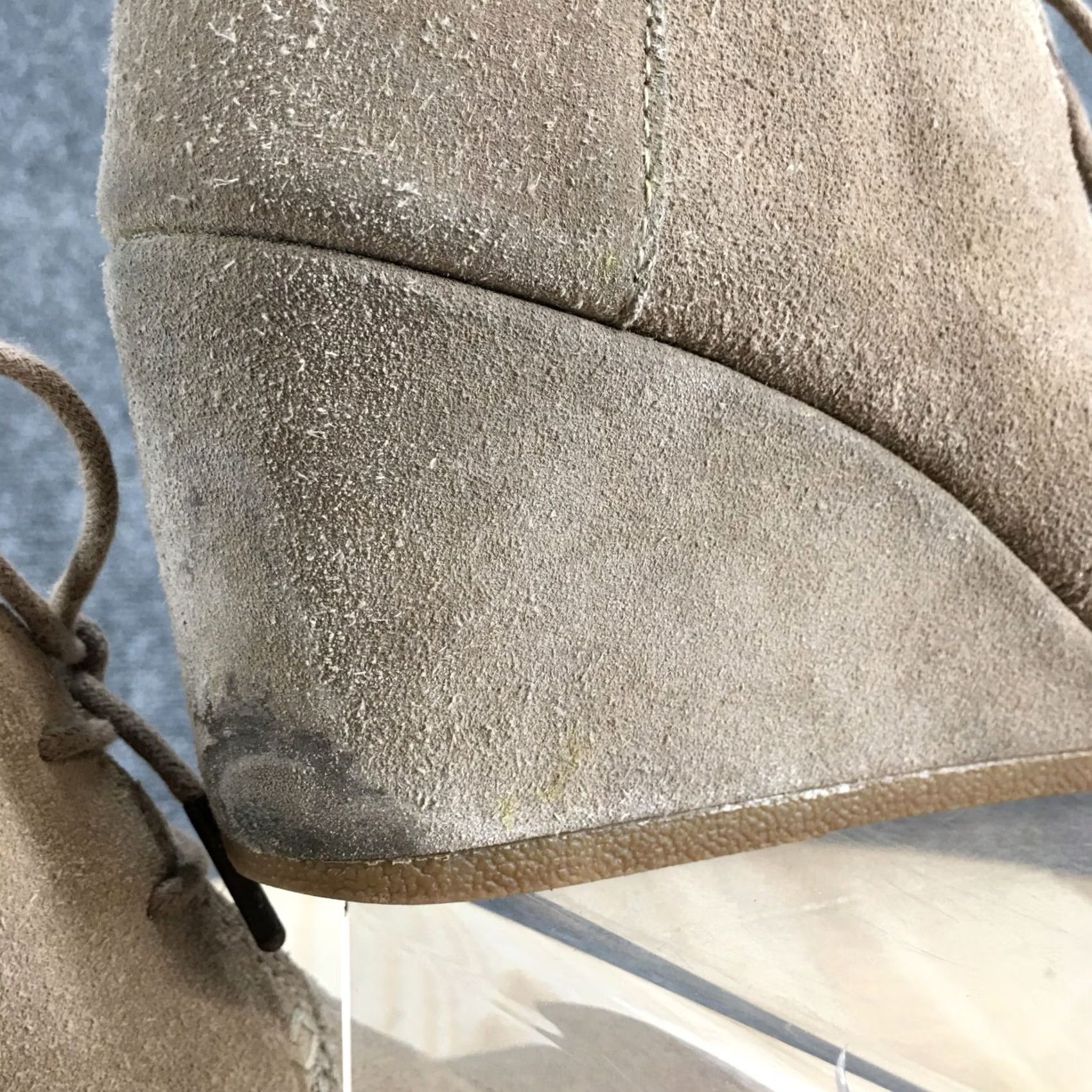 Toms TOMS Boots Beige Suede Desert Lace Up Wedge Ankle Bootie 9 Casual Womens/Bootie/Bootie/Footwear (Size 9) Size US 9 / IT 39 - 5 Thumbnail