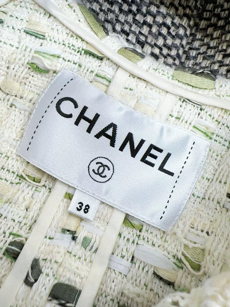 Chanel Chanel 18c Greek series green beige and white braided coat Size XS / US 0-2 / IT 36-38 - 7 Thumbnail