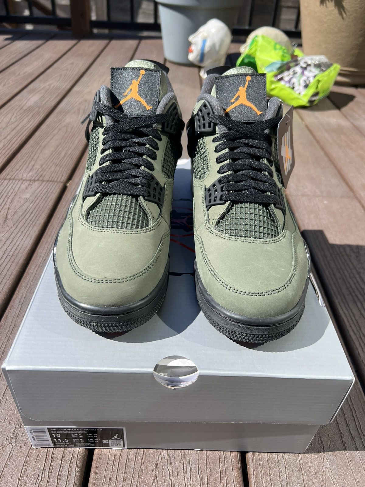 Jordan Brand × Undefeated Jordan IV Undefeated 10 Size US 10 / EU 43 - 3 Thumbnail