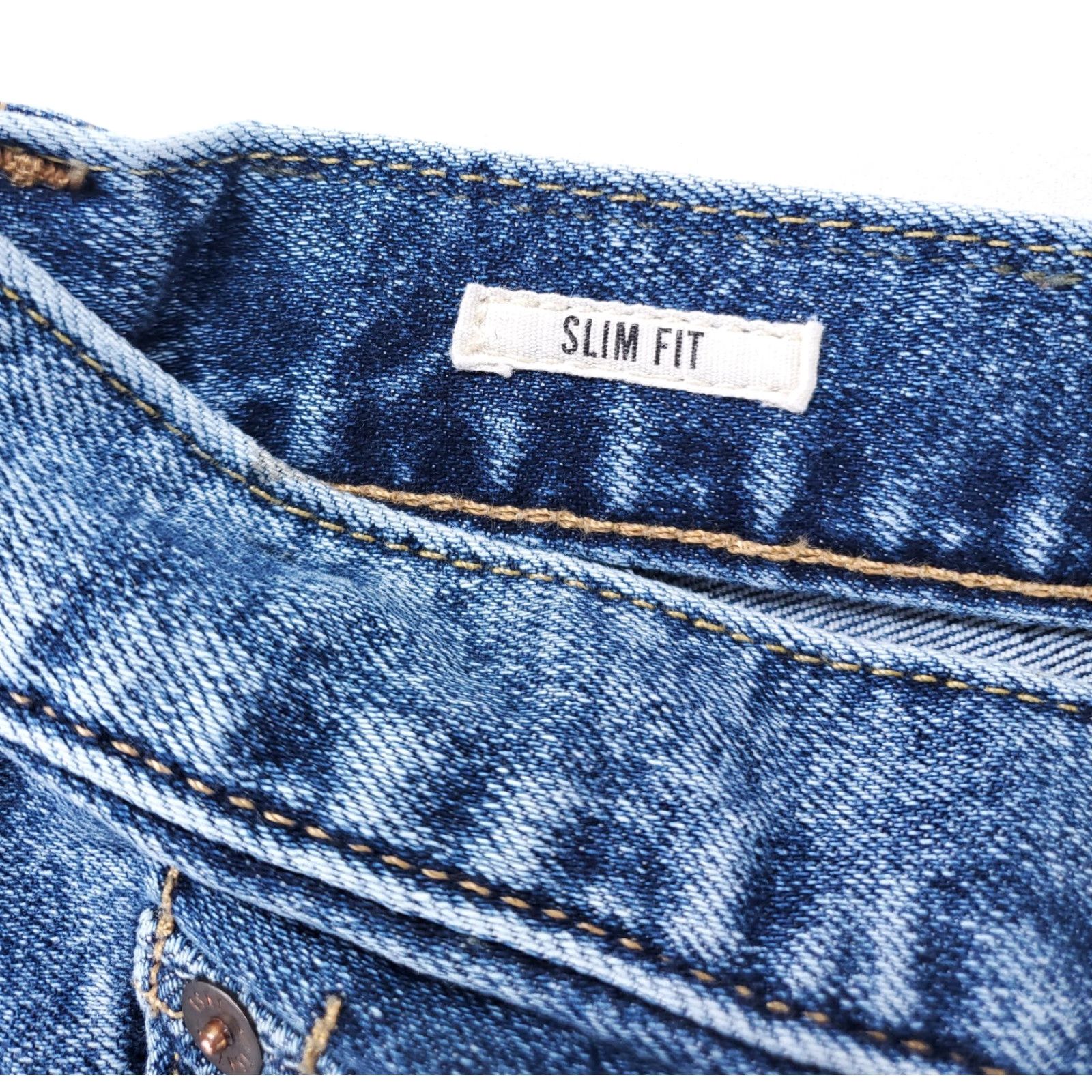 Todd Snyder **Todd Snyder Men's Slim Fit Blue Jeans 36 x 31** User: **Todd Snyder Men's Slim Fit Blue Jeans 34 x 32** Size US 36 / EU 52 - 3 Thumbnail