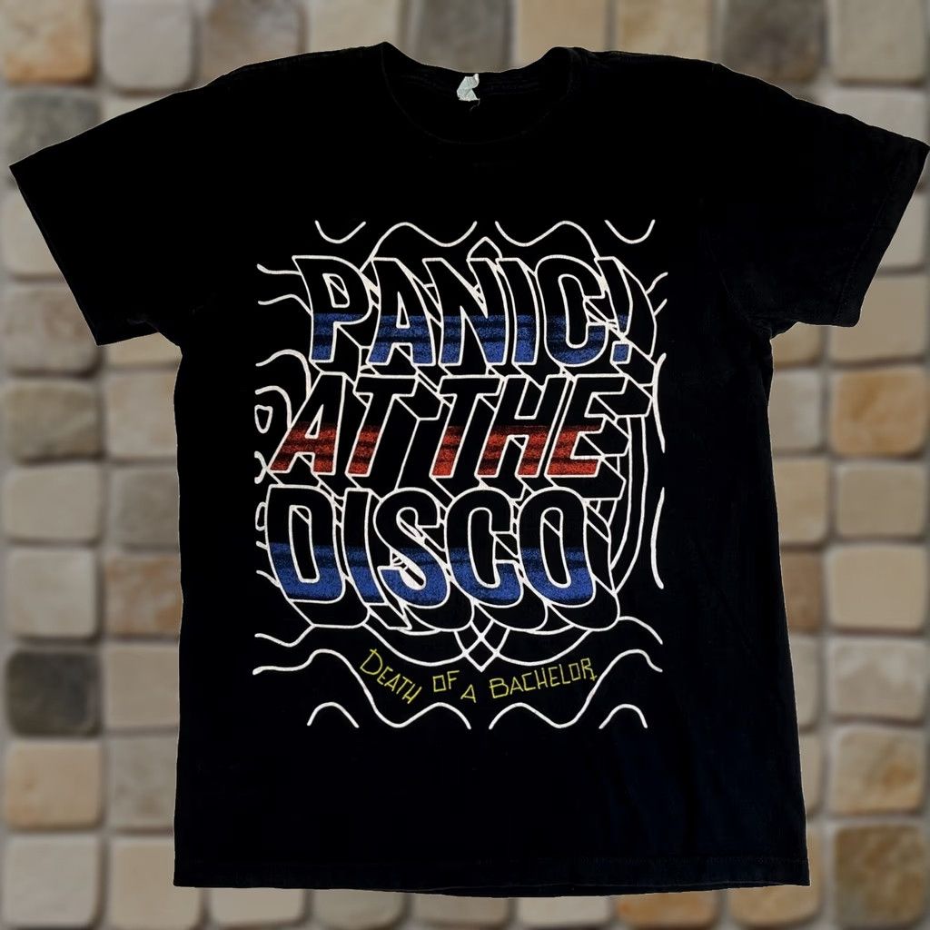 Vintage Panic At The Disco Death of a Bachelor T-Shirt Men M Black Cotton Short Sleeve Crew Neck Band Music 2010s Rock Fans Mens Size US M / EU 48-50 / 2 - 1 Thumbnail