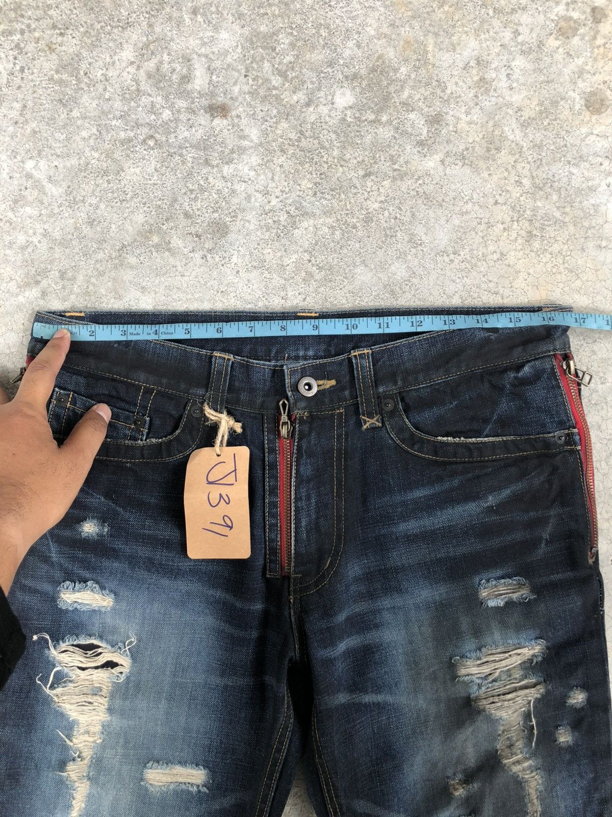 Le Grande Bleu (L.G.B.) Maniac Distressed Jeans Size US 33 - 21 Thumbnail
