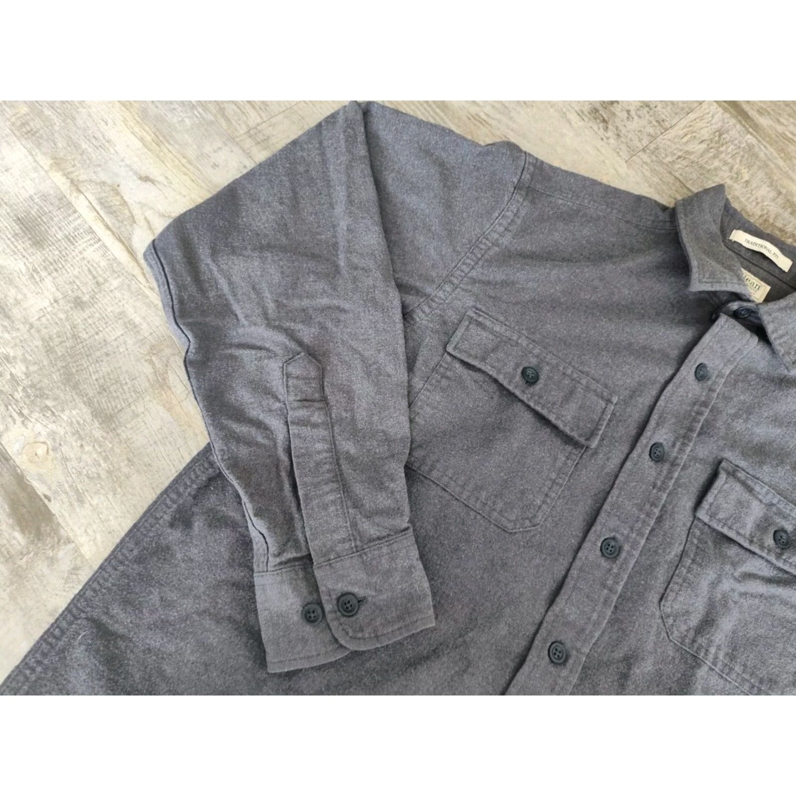 Vintage VINTAGE L.L.Bean Chamois Button-Up Shirt Mens Medium Gray Heavyweight Long Sleeve Pockets 90s Outdoor Classic Size US M / EU 48-50 / 2 - 5 Thumbnail