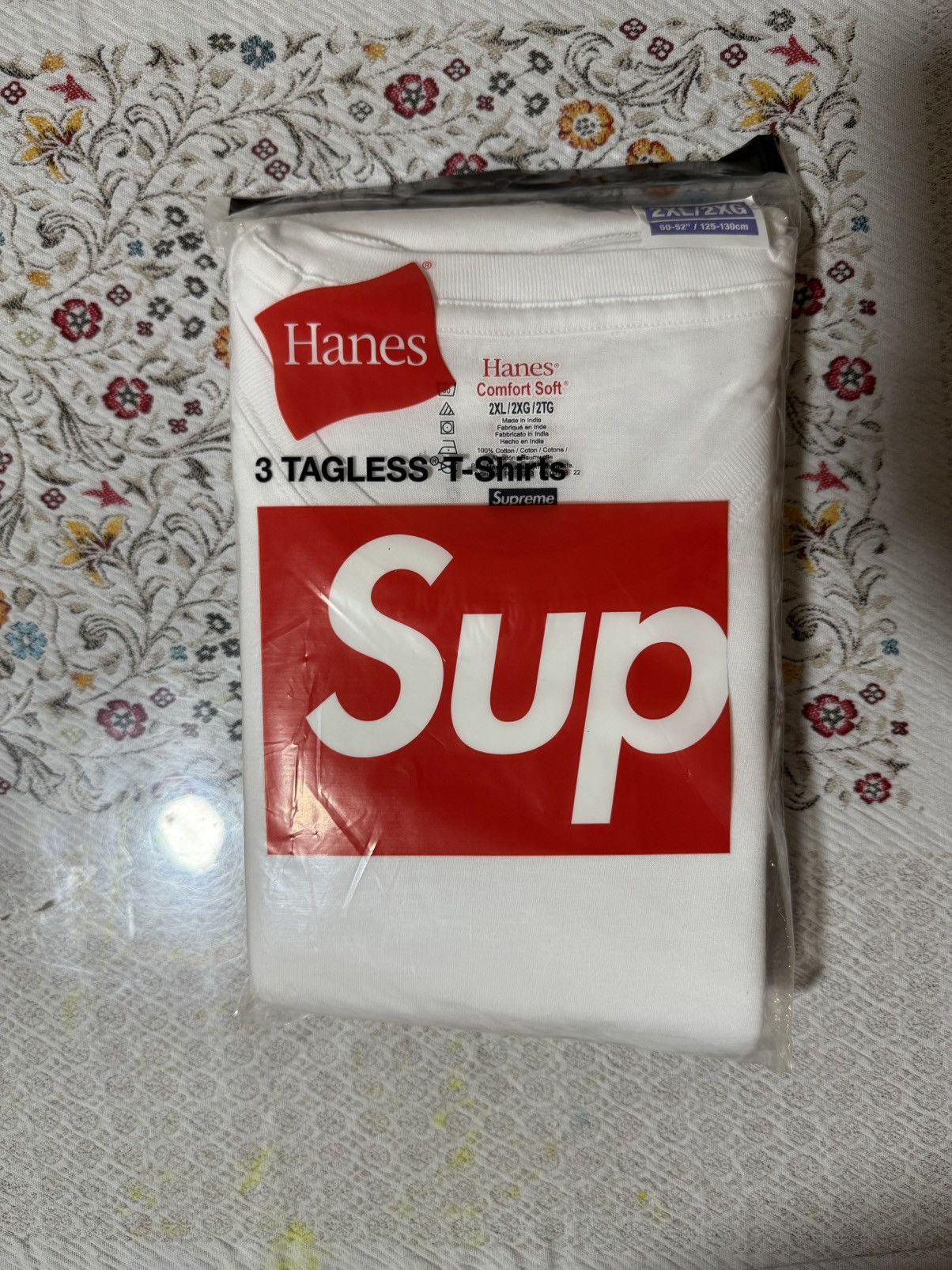 Hanes × Supreme Supreme Hanes Tagless Tees Size XXL 3-Pack White T-Shirt Size US XXL / EU 58 / 5 - 4 Thumbnail