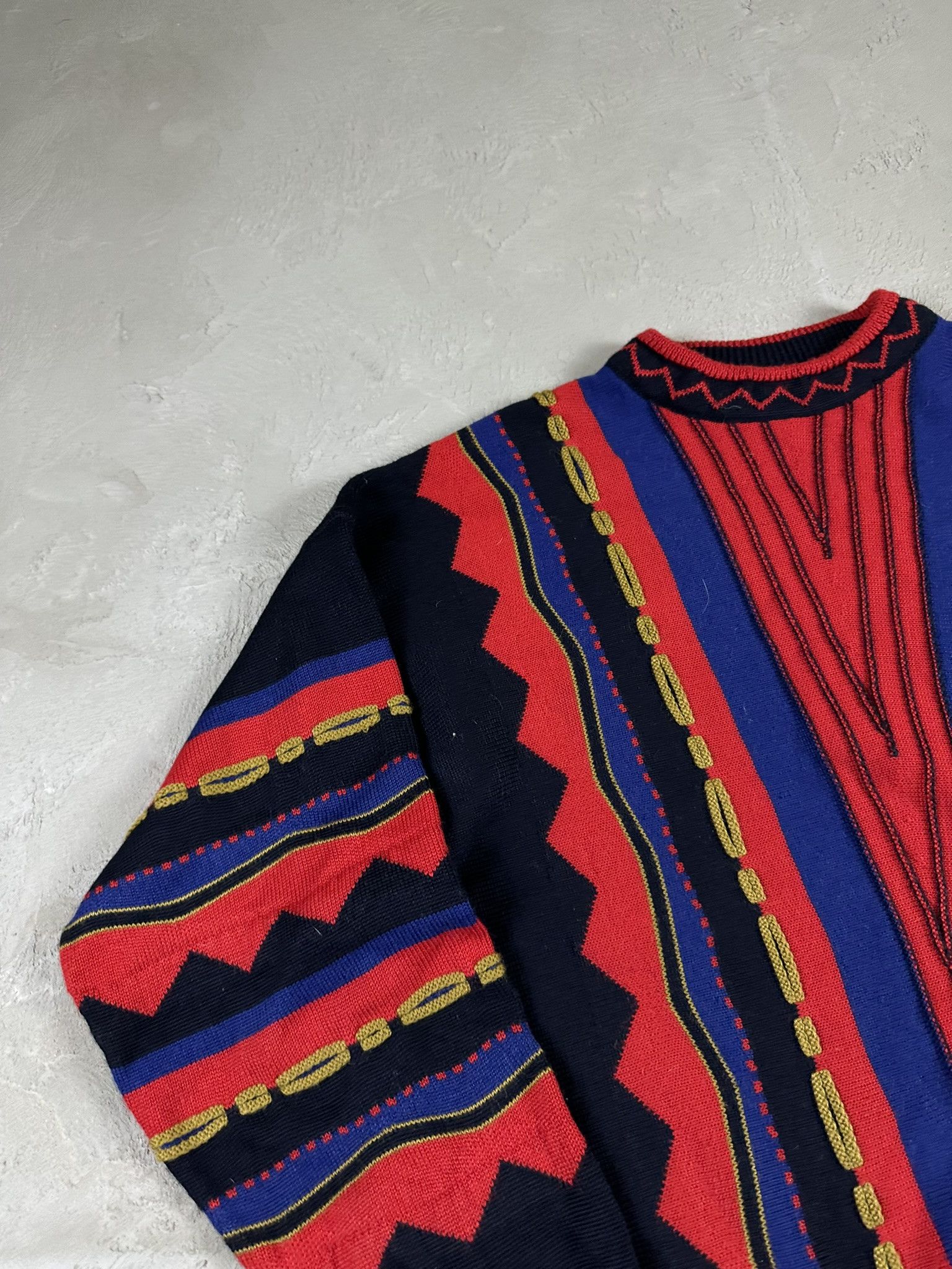 Vintage Vintage 3D Cable Wool Crazy Abstract Boxy Knit Sweater Size US L / EU 52-54 / 3 - 6 Thumbnail