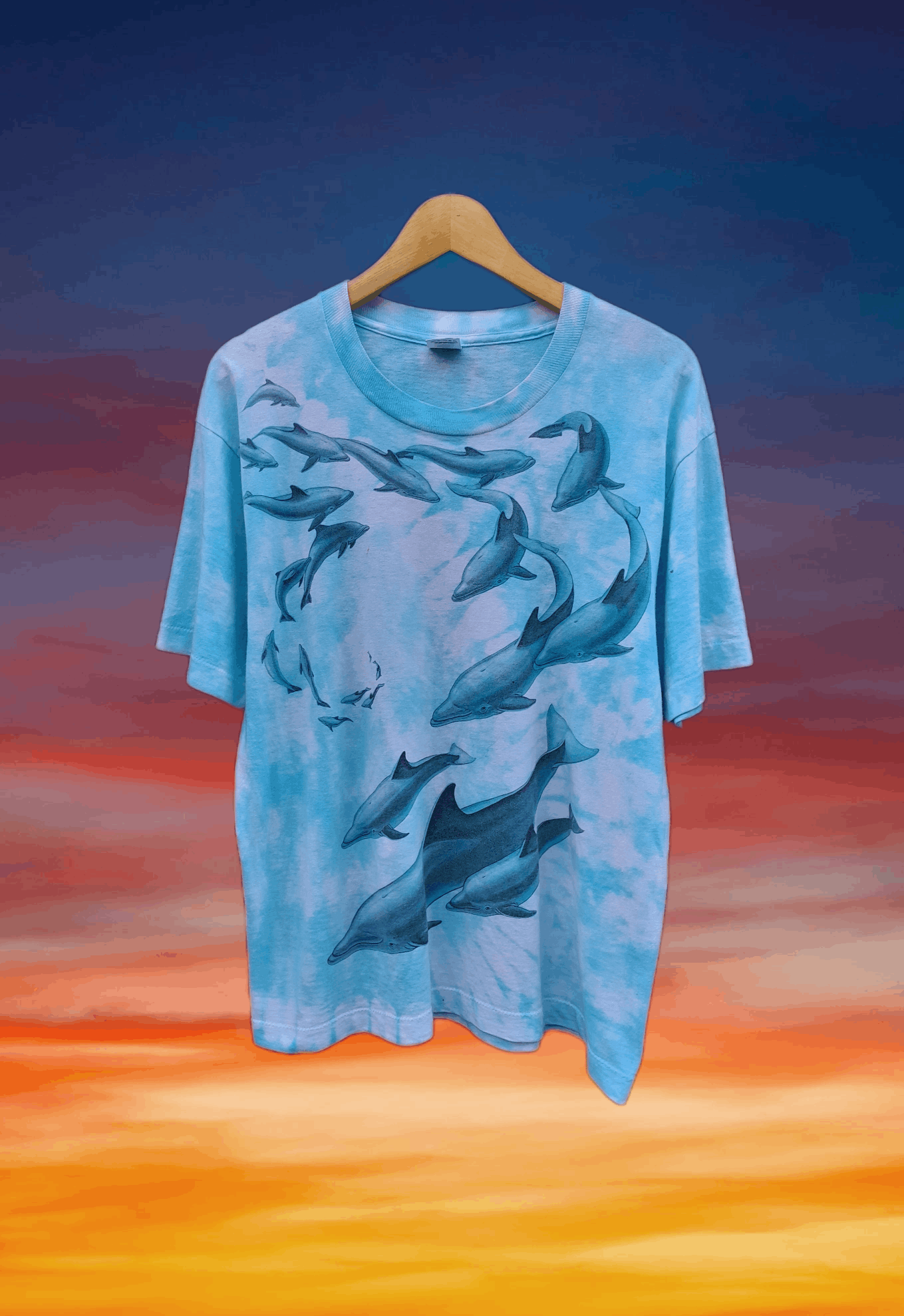 Vintage Vintage 90s Dolphin all over print t-shirt Size US L / EU 52-54 / 3 - 1 Thumbnail
