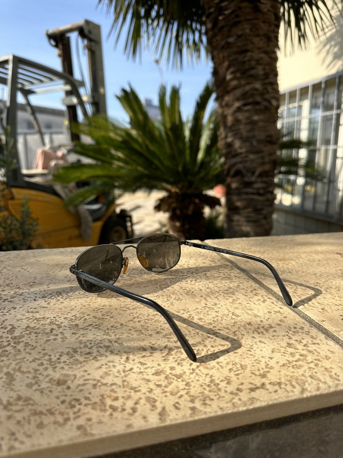 Valentino Valentino Sunglasses V692 Black Vintage Size ONE SIZE - 3 Thumbnail