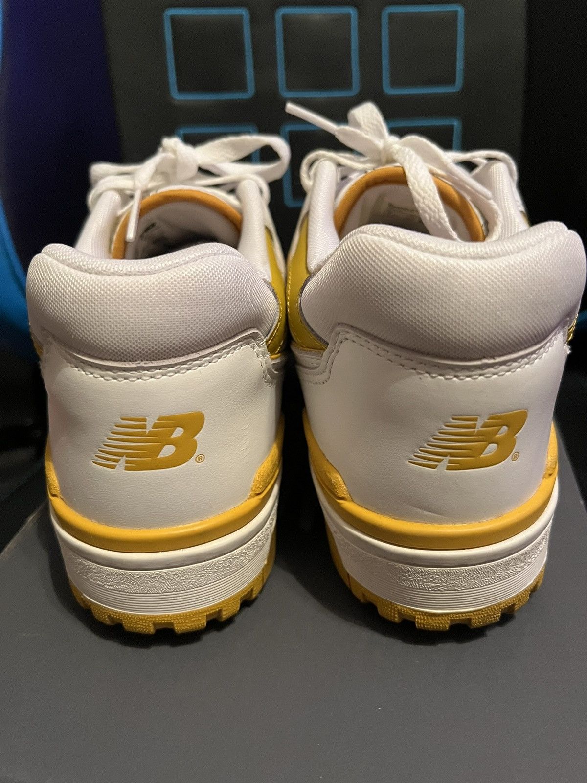 New Balance New Balance 550 Varsity Gold Size US 8 / EU 41 - 4 Thumbnail