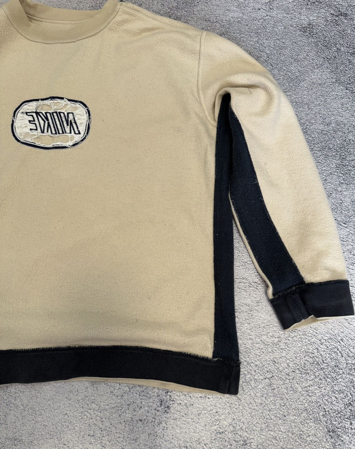 Nike Vintage Nike Center Logo Sweatshirt XXL XXXL Y2K Swoosh Size US XXL / EU 58 / 5 - 12 Thumbnail