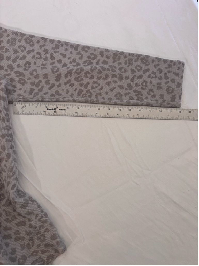 Sonoma Women's Sonoma Top XL Gray Leopard Print Long Sleeve Size XL / US 12-14 / IT 48-50 - 10 Thumbnail