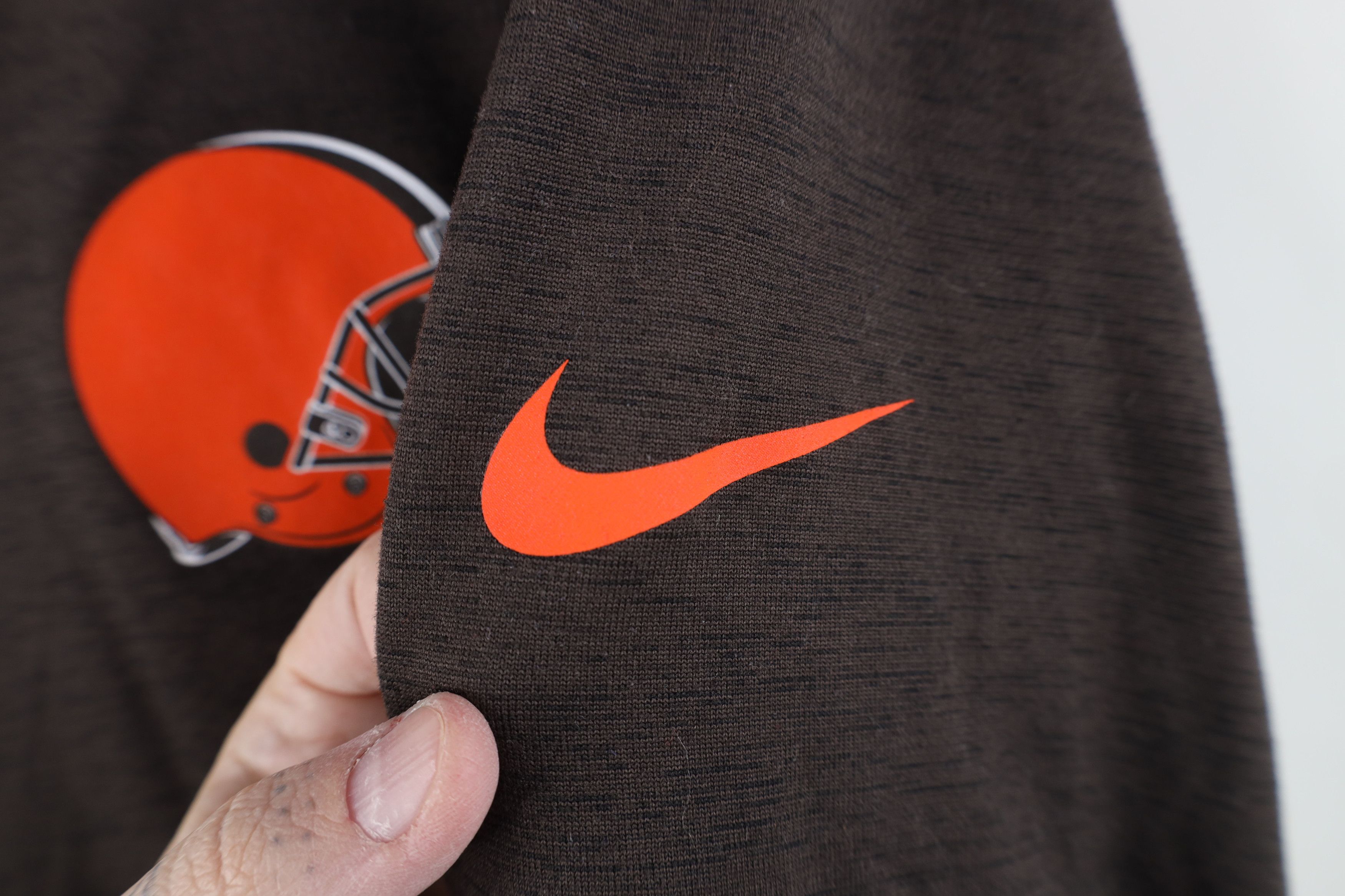 Nike Nike On Field Browns Football Long Sleeve T-Shirt Brown Size US L / EU 52-54 / 3 - 4 Thumbnail