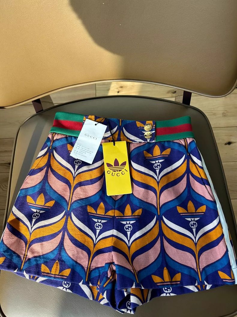 Gucci Gucci 22 co-branded printed shorts 2501-Nextarrow Size US 38 / EU 54 - 1 Thumbnail