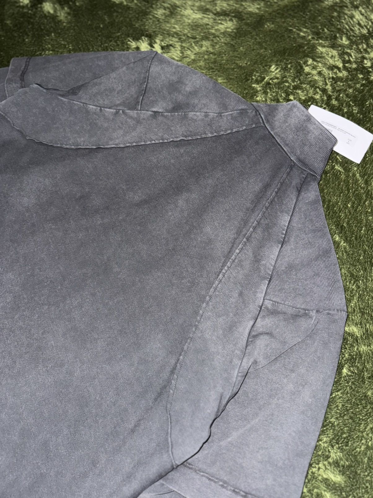 1017 ALYX 9SM [L] 1017 ALYX 9SM Washed Double Sleeve Longsleeve Size US L / EU 52-54 / 3 - 8 Thumbnail