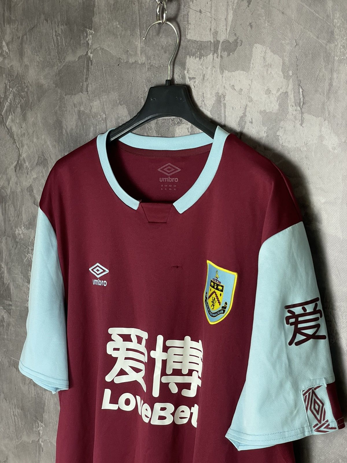Umbro Burnley 2020 Home Football Shirt Umbro Soccer Jersey Size XL Size US XL / EU 56 / 4 - 7 Thumbnail