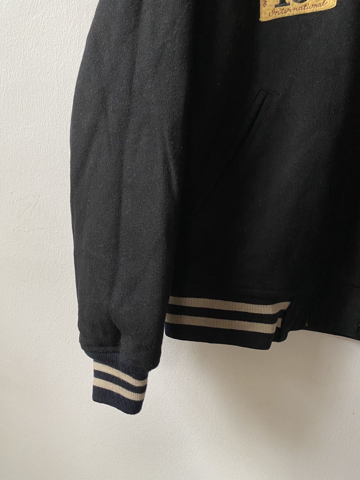 Japanese Brand Vintage Abahouse Wool Reversible Varsity Jacket Size US L / EU 52-54 / 3 - 6 Thumbnail