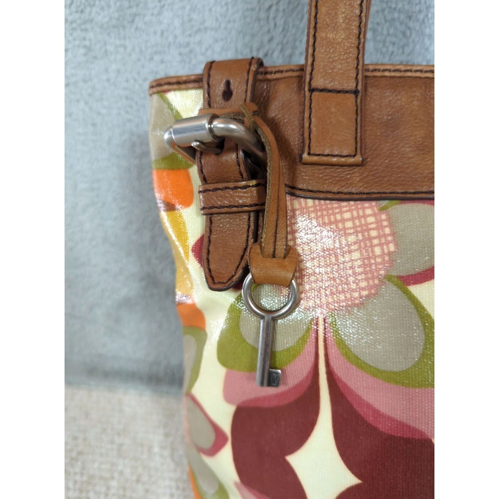 Fossil Fossil Key Per Tote Bag Coated Canvas Multicolor Floral Leather Straps Zip Lined Large Women Boho Hippie Style Digital Notions Size L / US 10 / IT 46 - 3 Thumbnail