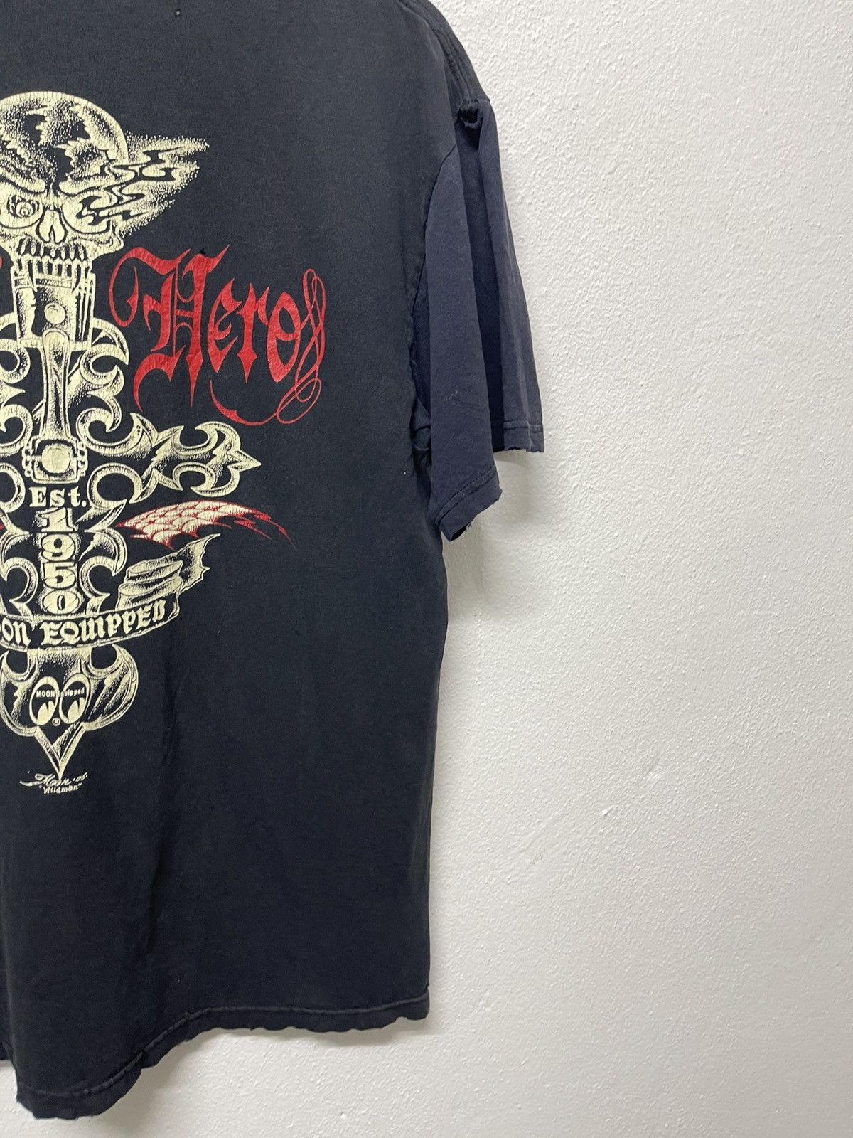 Other VINTAGE MOON EYES “WILDMAN” SKULL CROSS DISTRESSED SHIRT Size US L / EU 52-54 / 3 - 4 Thumbnail