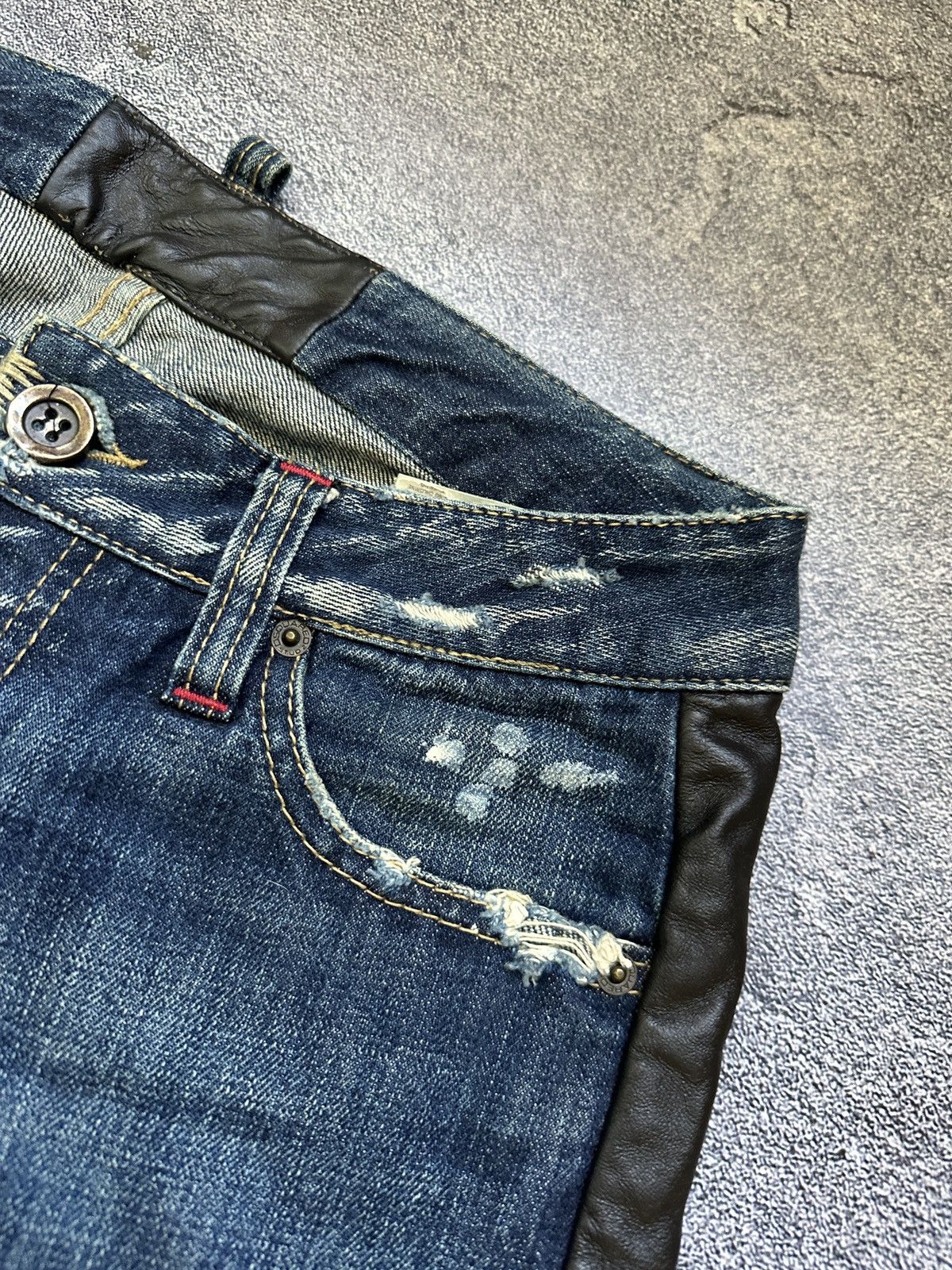 Dsquared2 Vtg Dsquared2 Distressed Leather Inserts Denim Size 38 IT Size 26" / US 2 / IT 38 - 10 Thumbnail