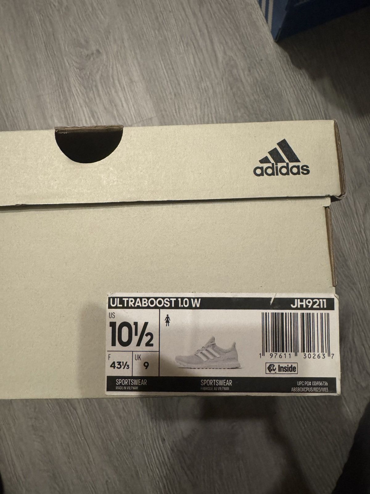 Adidas Adidas ultraboost 1.0 ivory running jogging shoes jh9211 Size US 10.5 / IT 40.5 - 5 Thumbnail