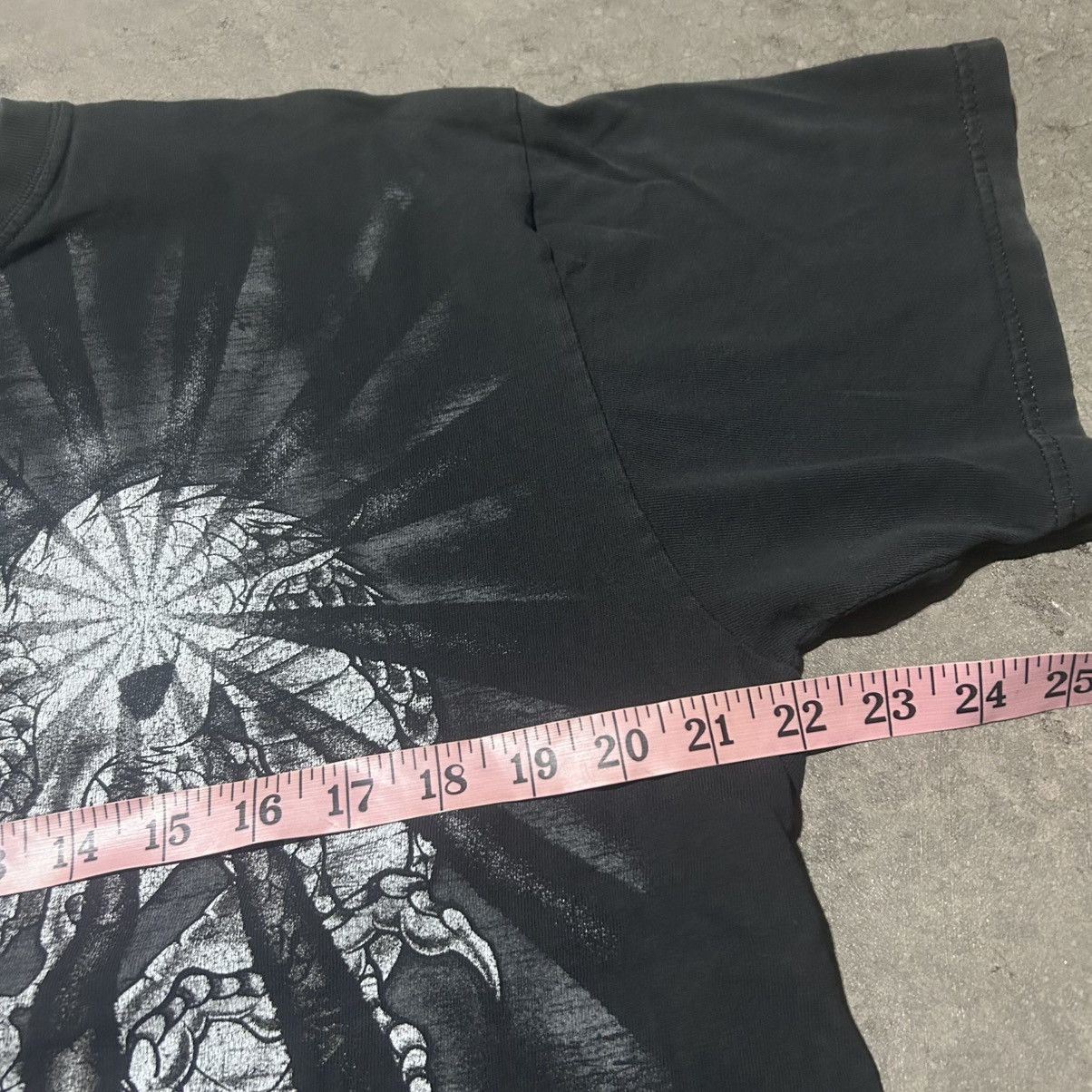 Affliction Y2k dragon grunge graphic tee shirt Size US XL / EU 56 / 4 - 6 Thumbnail