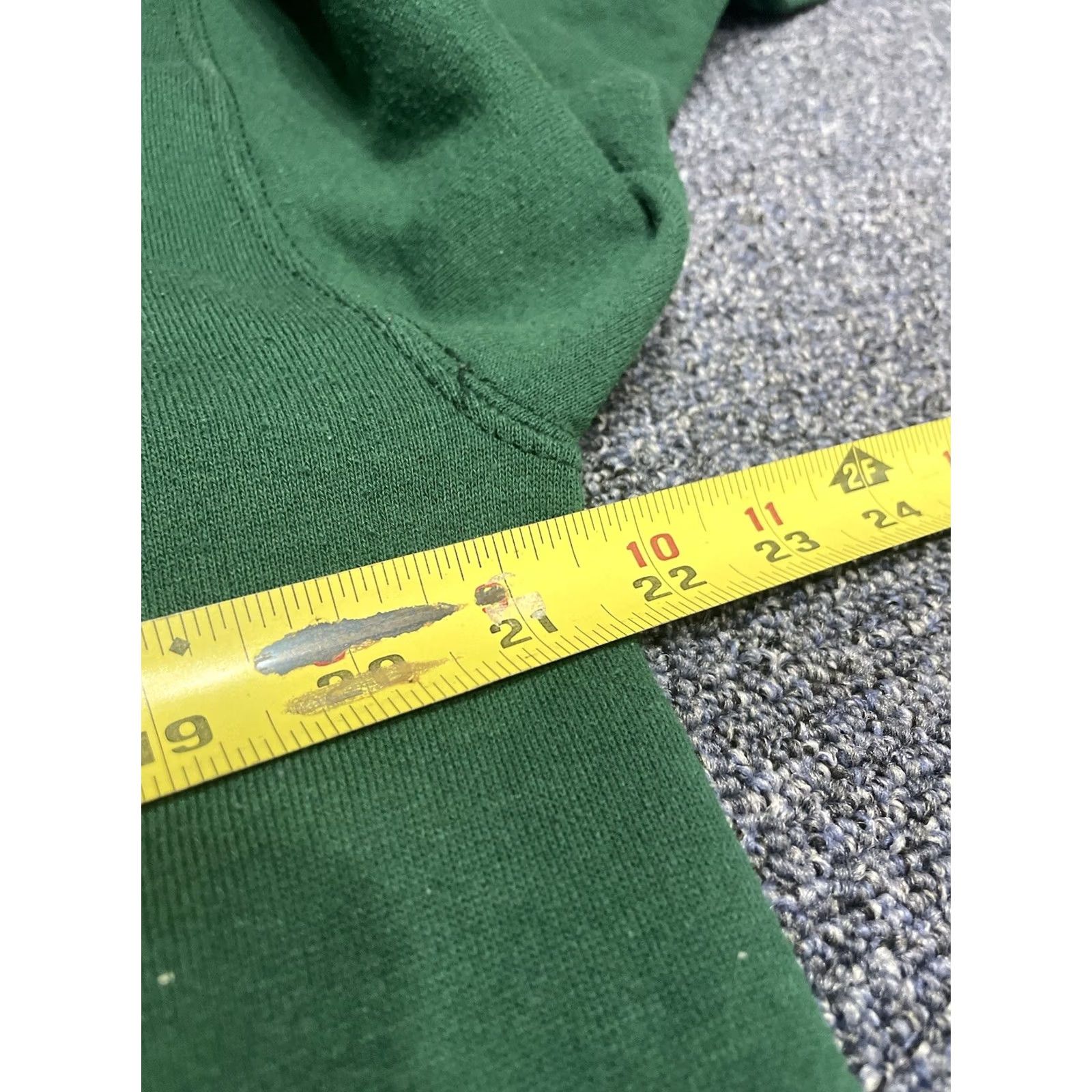 Hanes VINTAGE Hanes Christmas Sweatshirt Womens M Green Raglan Sleeve Crew Neck Pullover 100% Cotton Graphic Print US Made Graphics Size M / US 6-8 / IT 42-44 - 3 Thumbnail