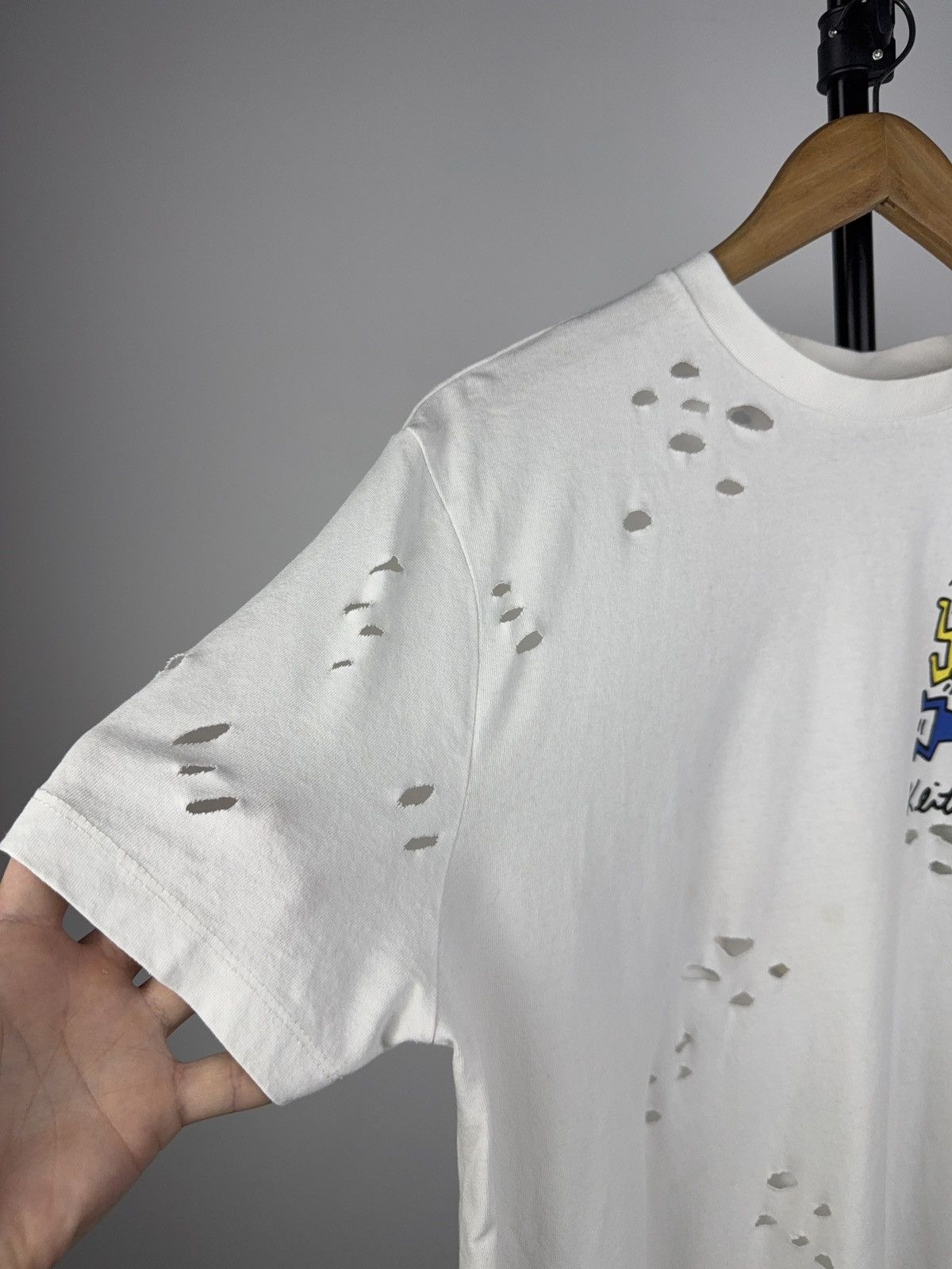 Keith Haring Vintage Distressed 00s Att Logo Keith Haring T-Shirt Size US L / EU 52-54 / 3 - 3 Thumbnail