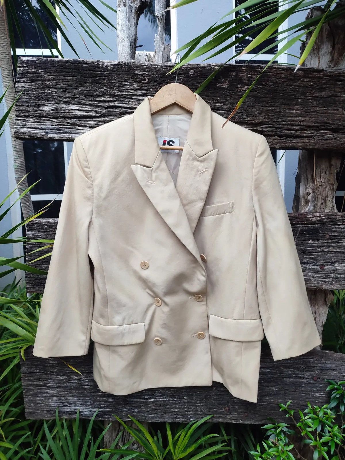 Issey Miyake Vintage Late 1980s Issey Sport Double-Breasted Beige Blazer Size M / US 6-8 / IT 42-44 - 1 Thumbnail