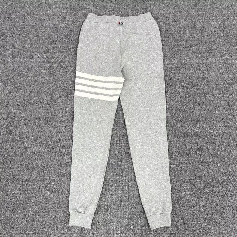 Thom Browne Thom Browne size2 Light grey trousers with four stripes Size US 26 / EU 42 - 2 Thumbnail