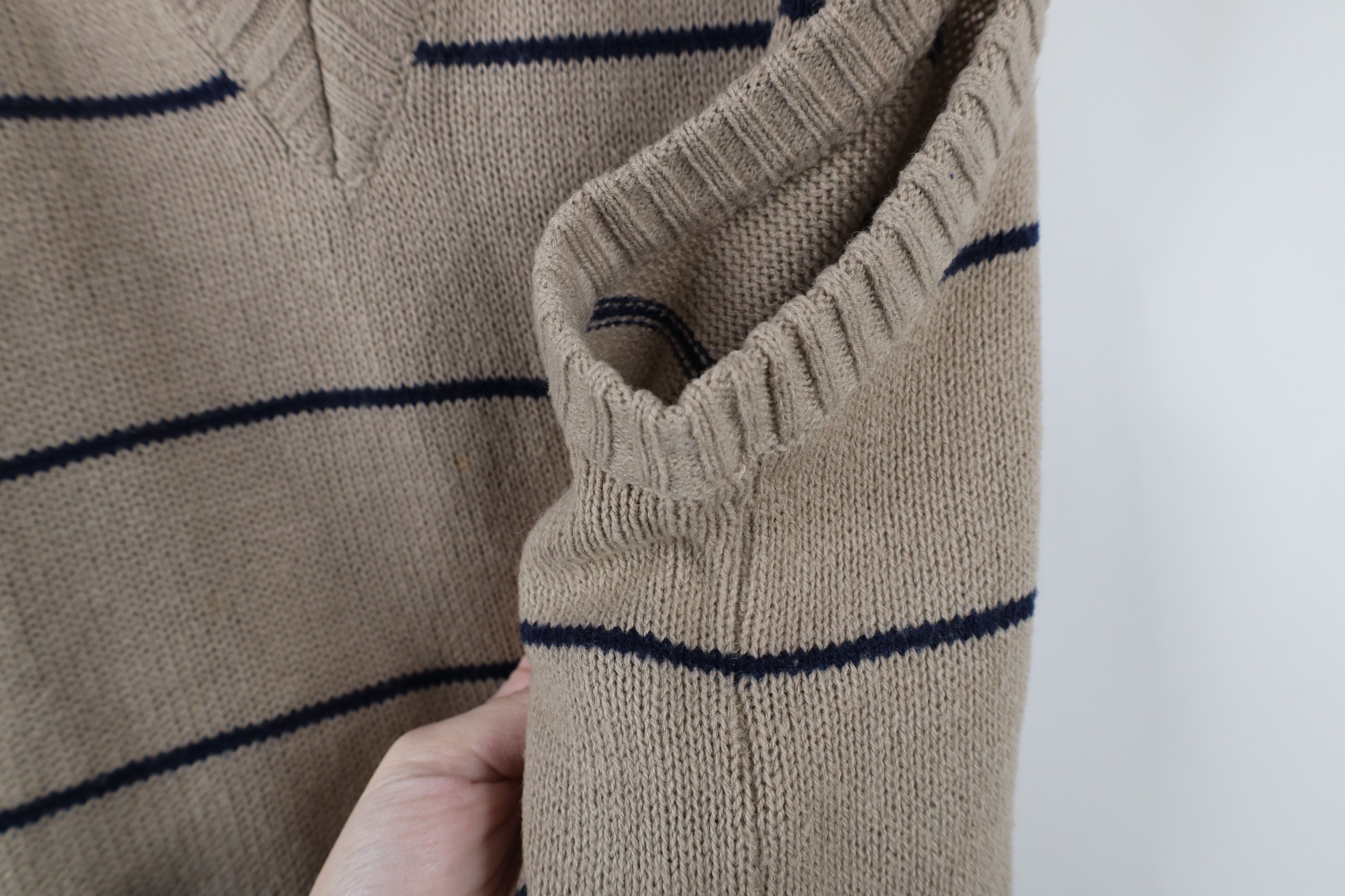 Vintage Vintage 70s Streetwear Striped V-Neck Sweater Vest Beige Size L / US 10 / IT 46 - 7 Thumbnail