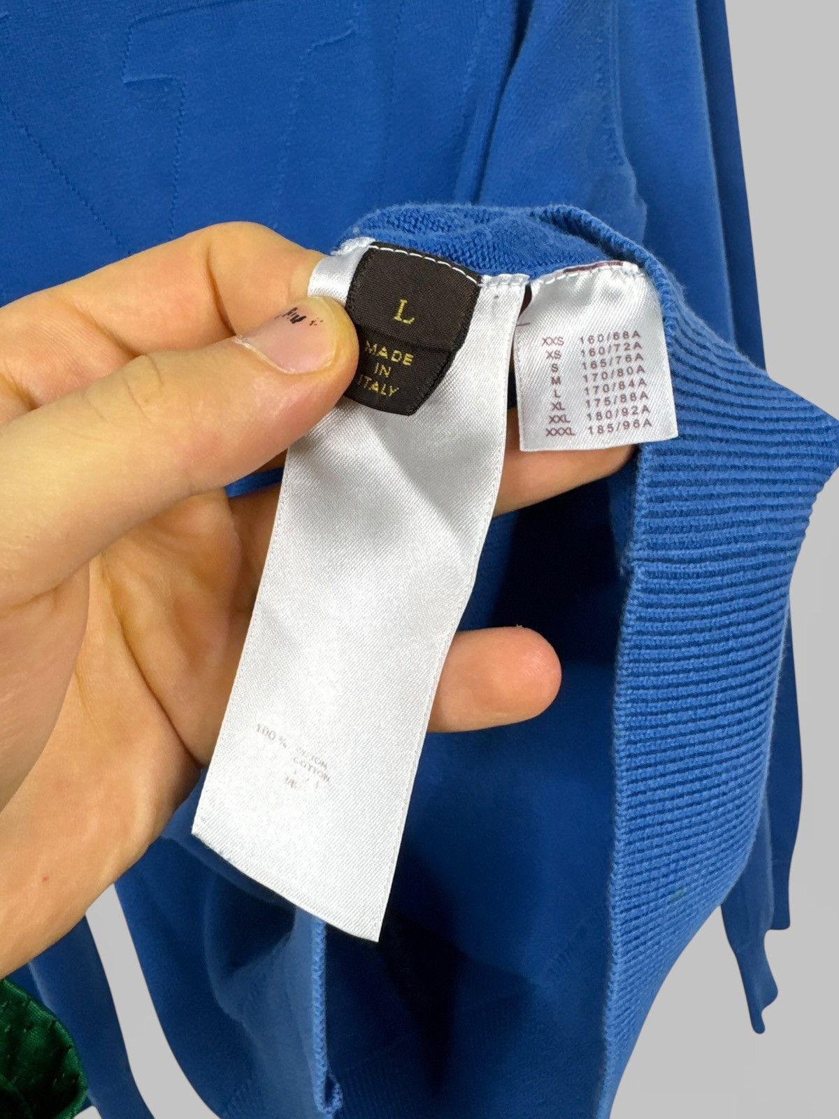 Louis Vuitton LOUIS VUITTON BLUE SPELLOUT SWEATER SIZE L Size US L / EU 52-54 / 3 - 6 Thumbnail