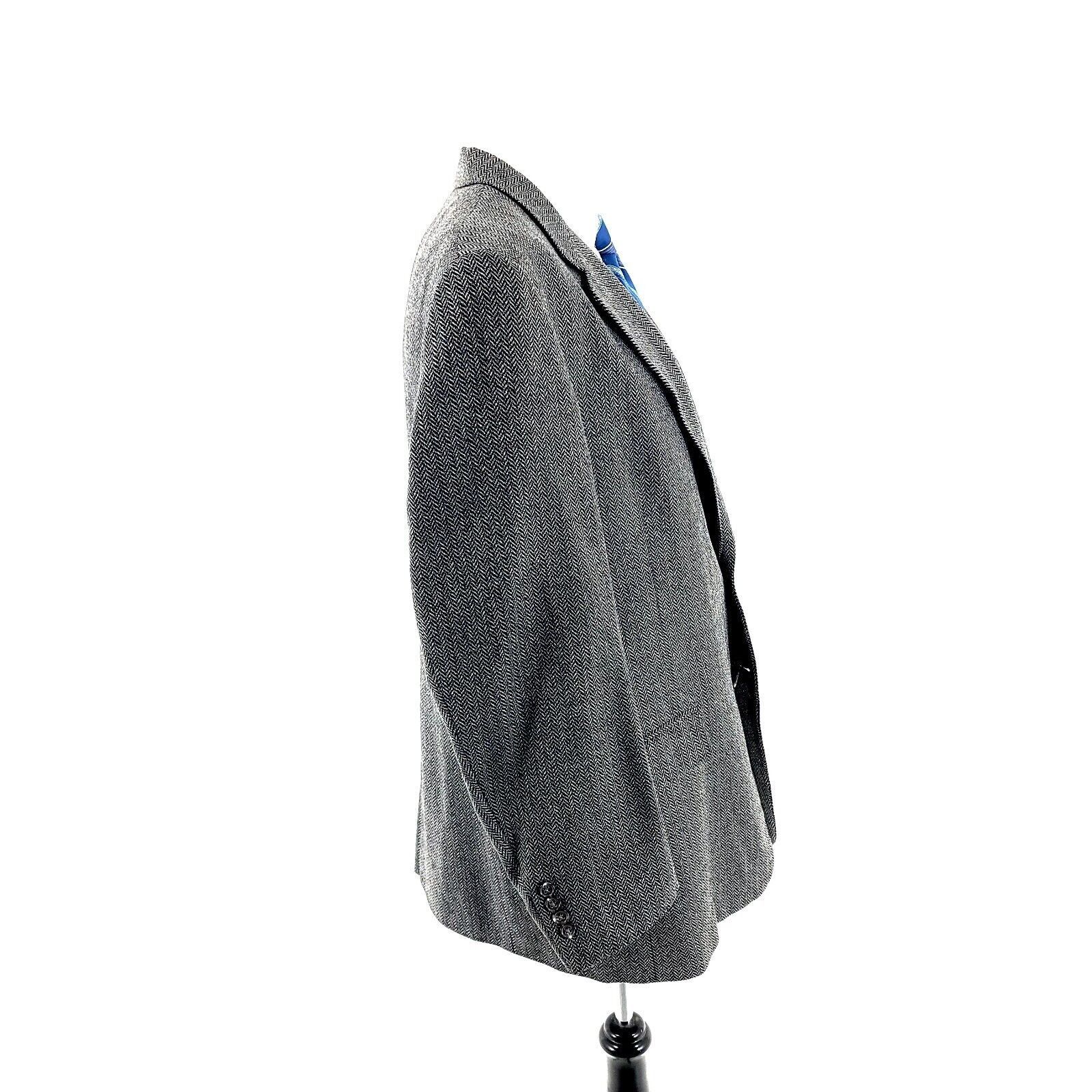 Hart Schaffner Marx Hart Schaffner Marx Tweed Wool 2 Button Sport Coat 44R Gray Size 44R - 6 Thumbnail