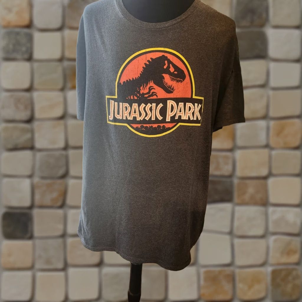 Vintage Jurassic World Logo Graphic T-Shirt 2XL Gray Park Movie Dinosaur Fossil Men Size US XXL / EU 58 / 5 - 1 Thumbnail