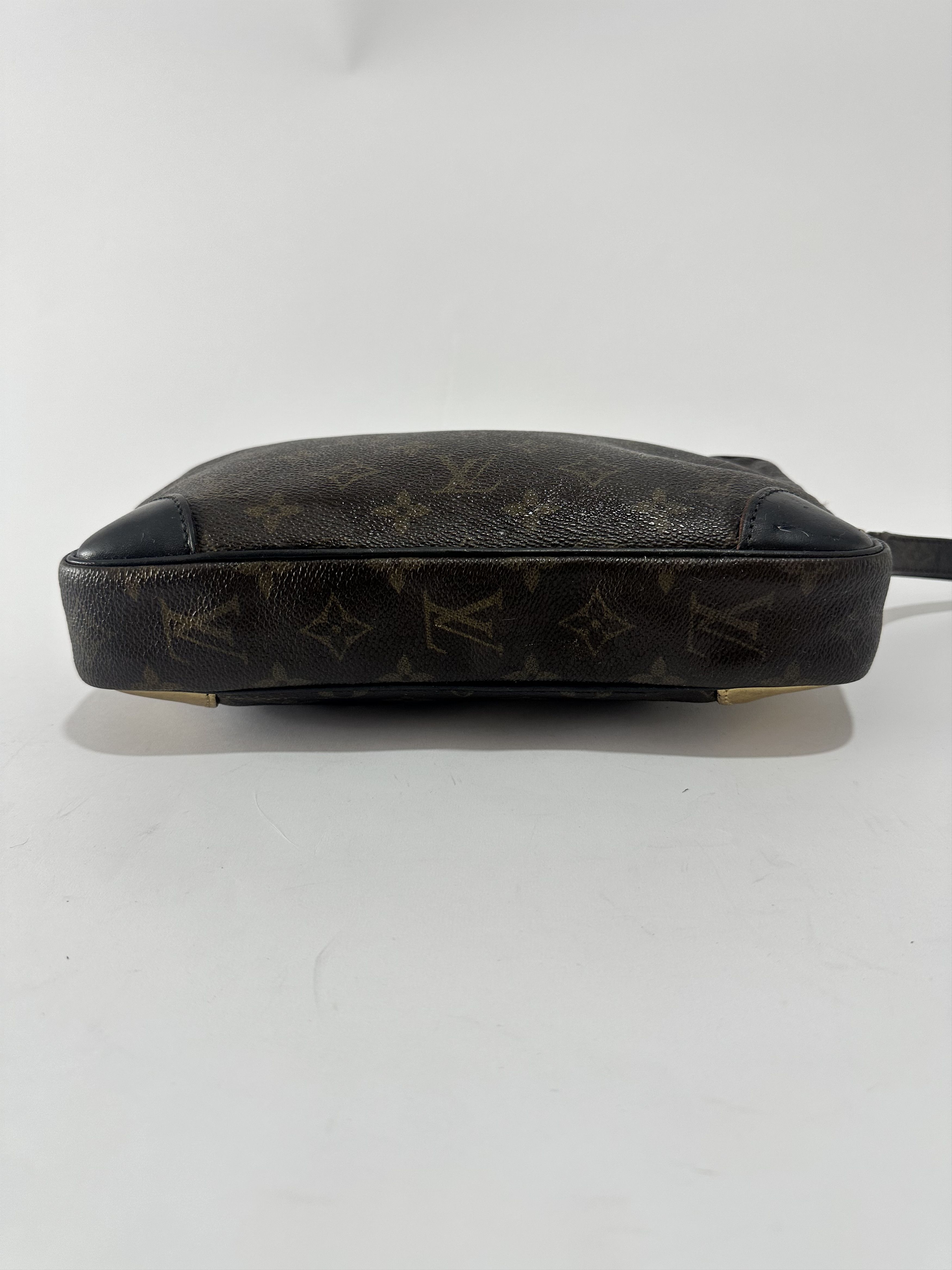 Louis Vuitton Louis Vuitton Monogram Marly Dragonne Clutch Bag Size ONE SIZE - 3 Thumbnail