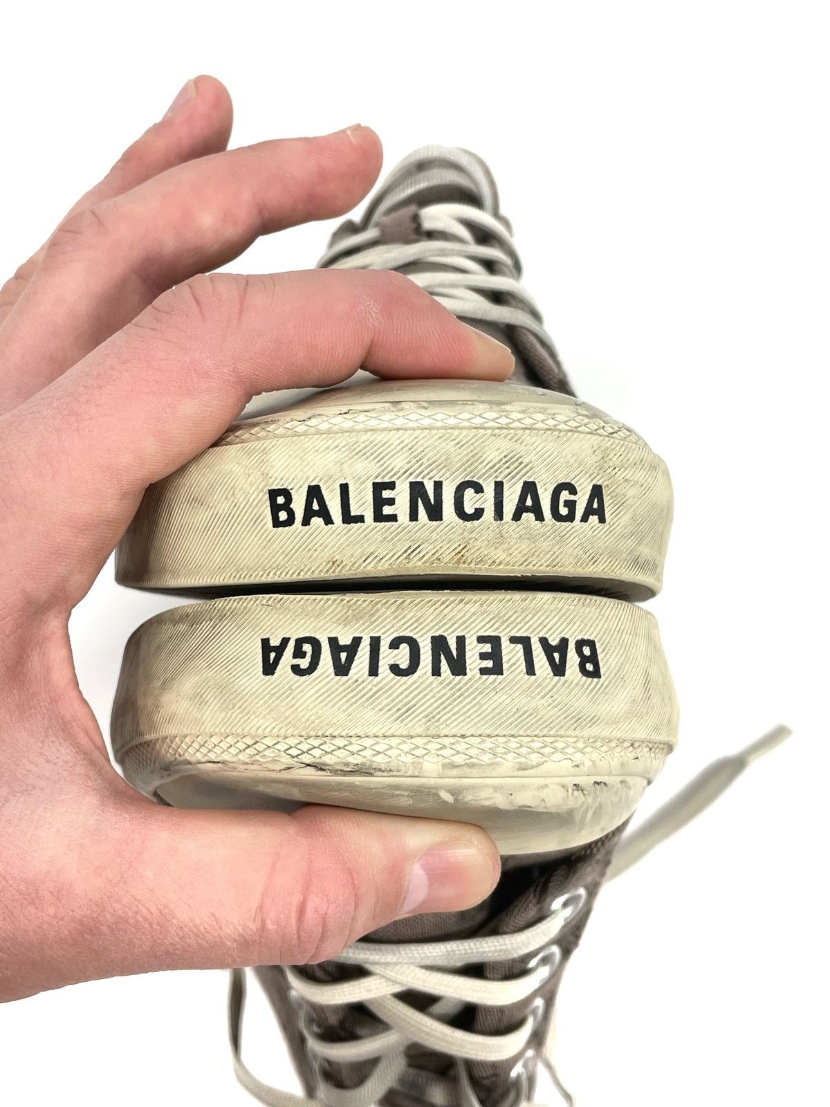 Balenciaga Balenciaga All Over BB Logo Low Top Sneakers - EU 41 (UK 8) Size US 11 / IT 41 - 3 Thumbnail