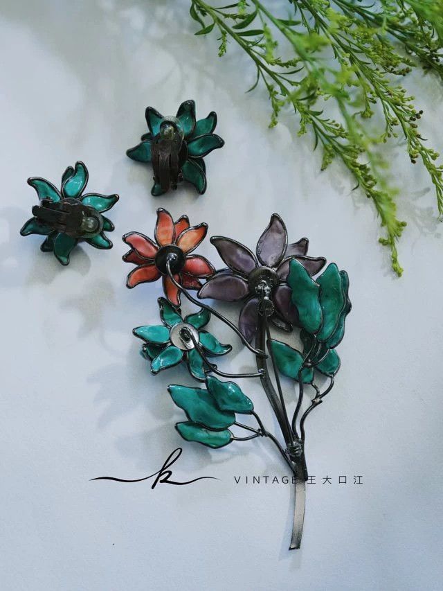 Other Histoire de Verre Vintage Glass Brooch & Clip-On Earrings Size ONE SIZE - 7 Thumbnail
