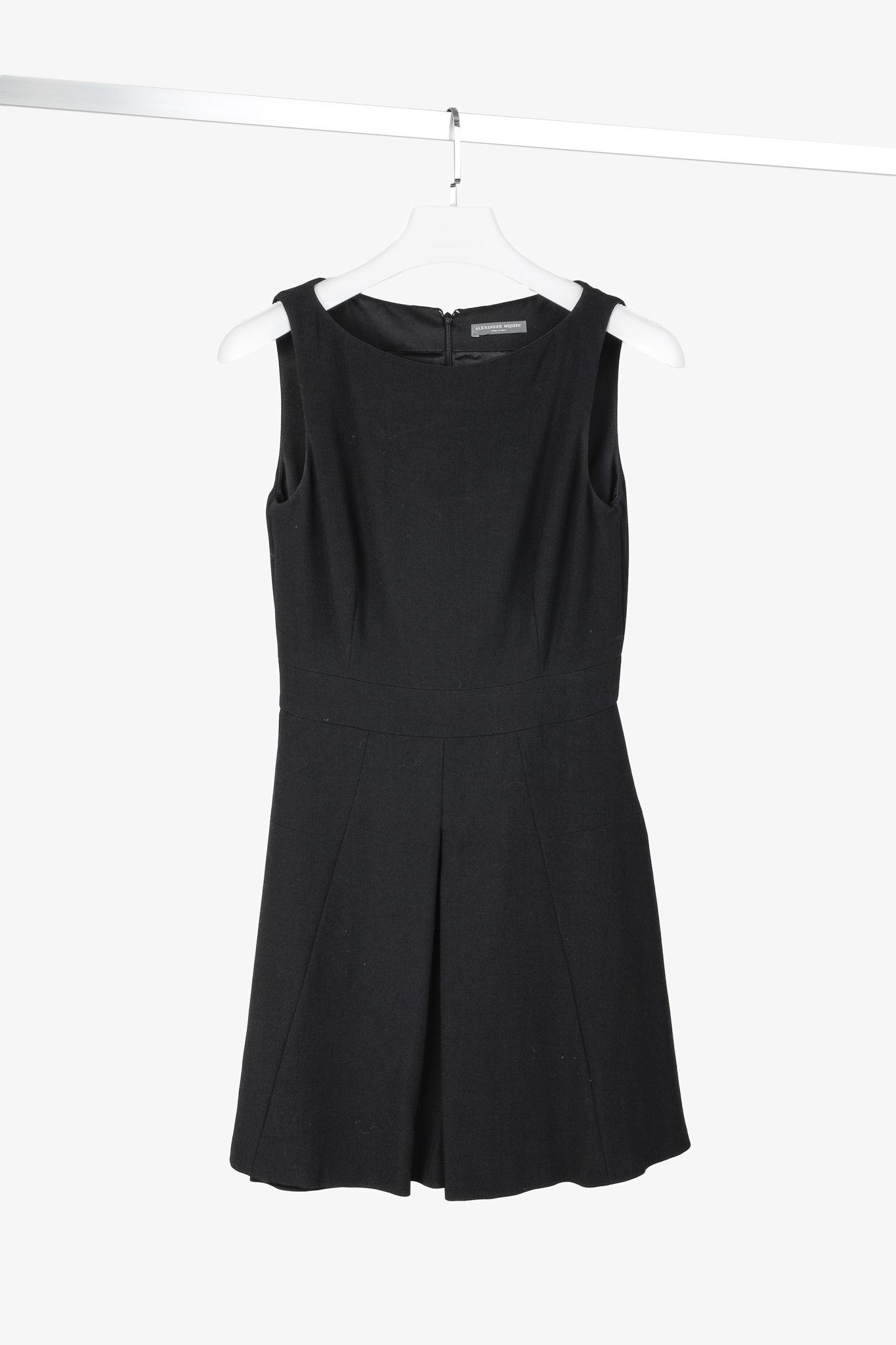 Alexander McQueen Alexander McQueen 2015 Wool Crepe Pleated A-Line Dress Size S / US 4 / IT 40 - 1 Thumbnail