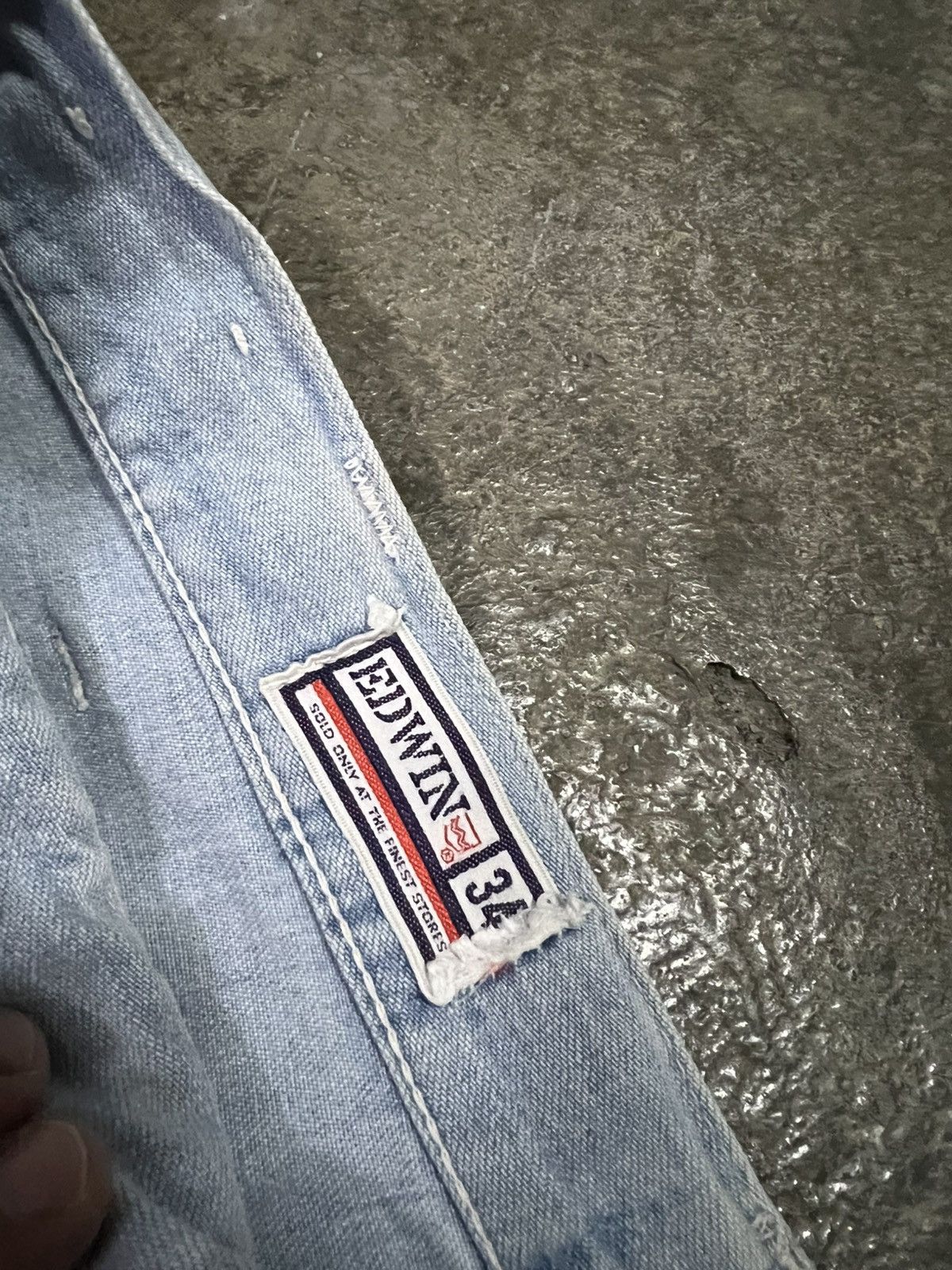 Edwin 💥Baggy💥Vintage 80’s Edwin Light Wash Distress Jean Size US 32 / EU 48 - 10 Thumbnail