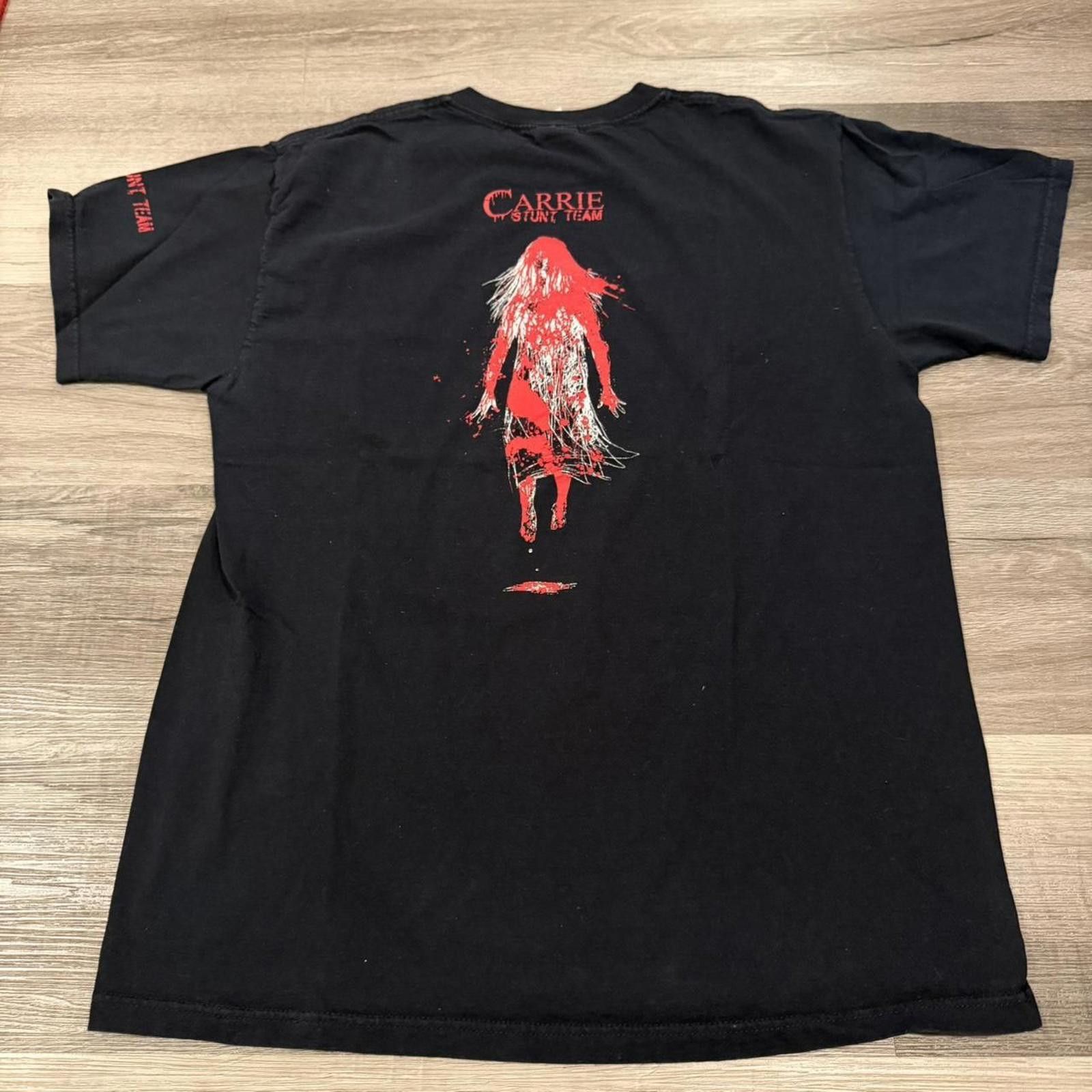 Fruit Of The Loom Vintage Carrie stunt team movie t shirt 00s L Size US L / EU 52-54 / 3 - 6 Thumbnail