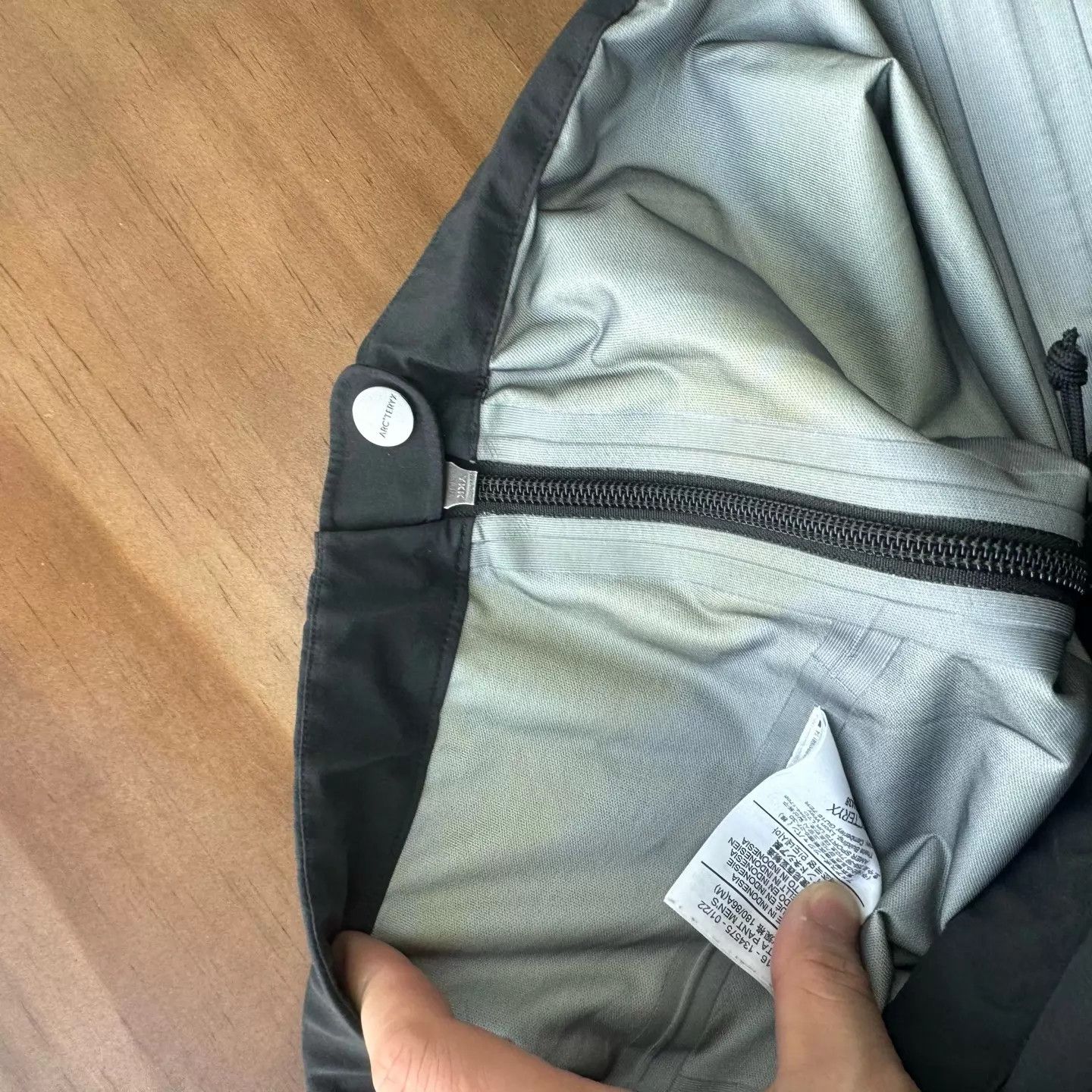 Arc'teryx Arc'teryx Beta Pant Black M Minor Bottom Bubbling Size US 32 / EU 48 - 7 Thumbnail