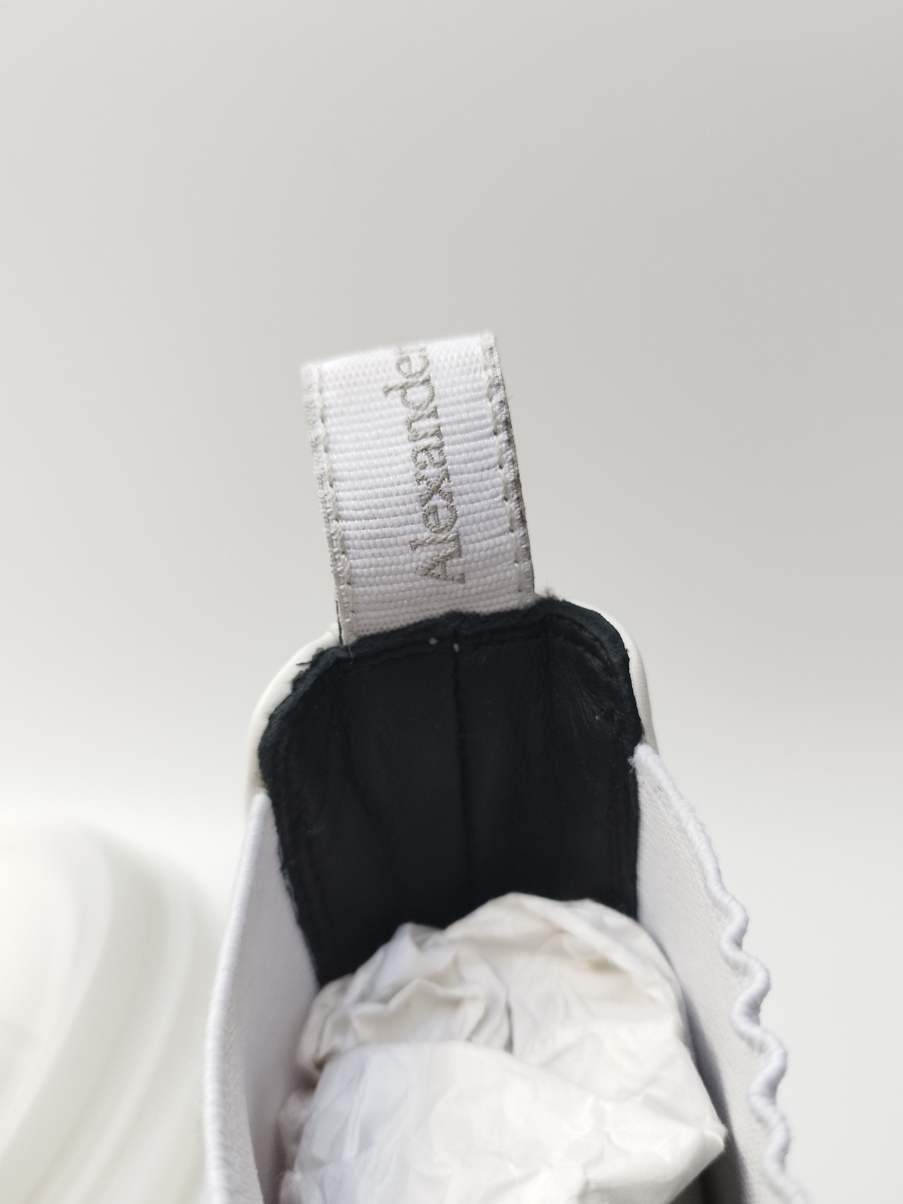 Alexander McQueen Alexander McQueen Chelsea white boots Size US 7.5 / IT 37.5 - 11 Thumbnail