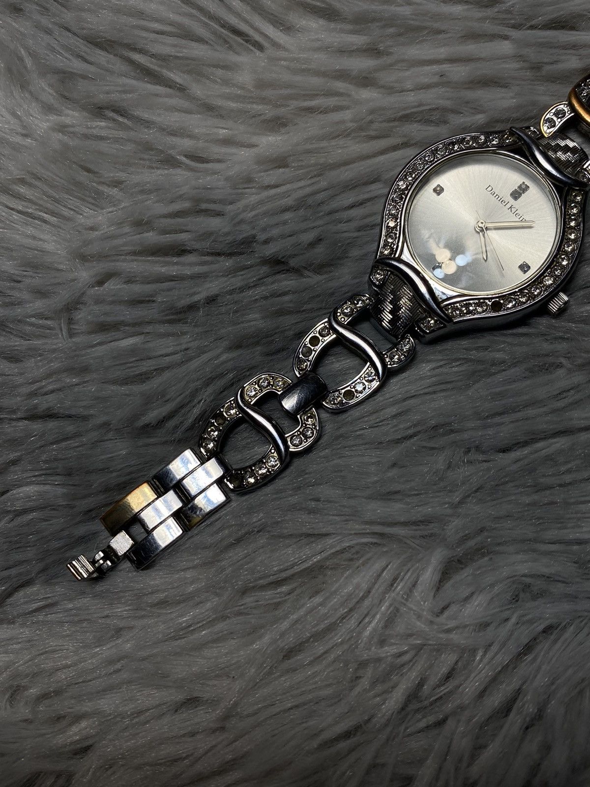 Japanese Brand Daniel Klein Crystal-Embellished Silver Watch Japanese Brand Size ONE SIZE - 9 Thumbnail
