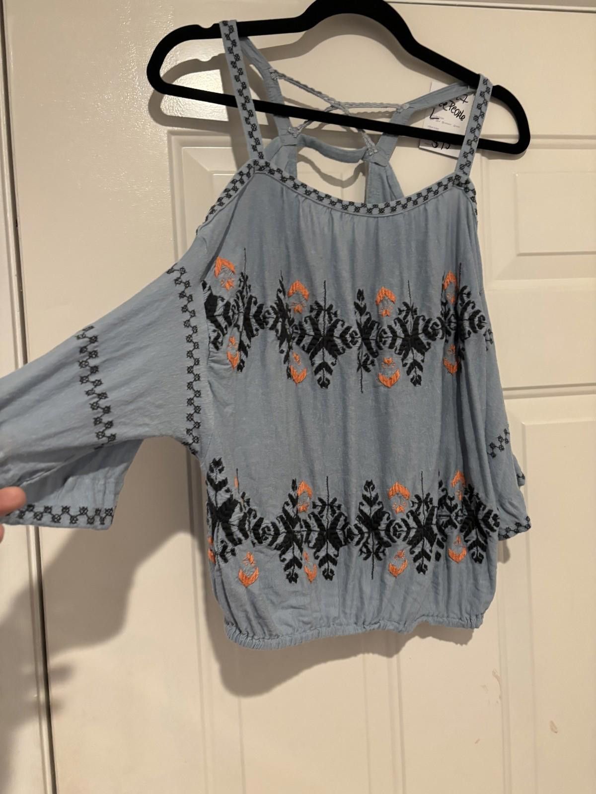 Free People Women's sz M blue and embroidered Free People shirt #662 Size M / US 6-8 / IT 42-44 - 2 Thumbnail