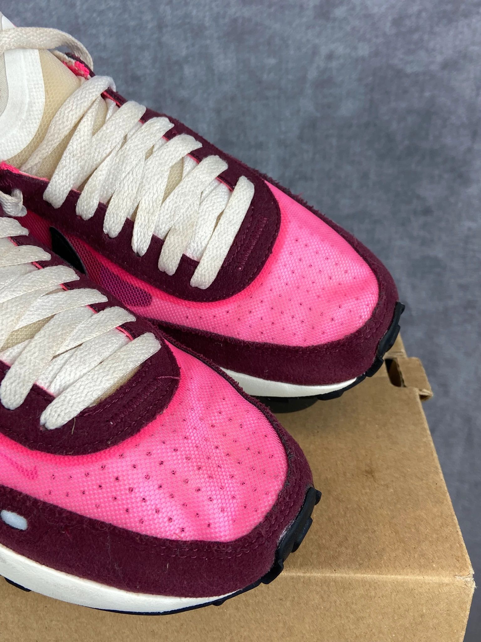 Nike Nike pink white running Size US 6 / IT 36 - 6 Thumbnail