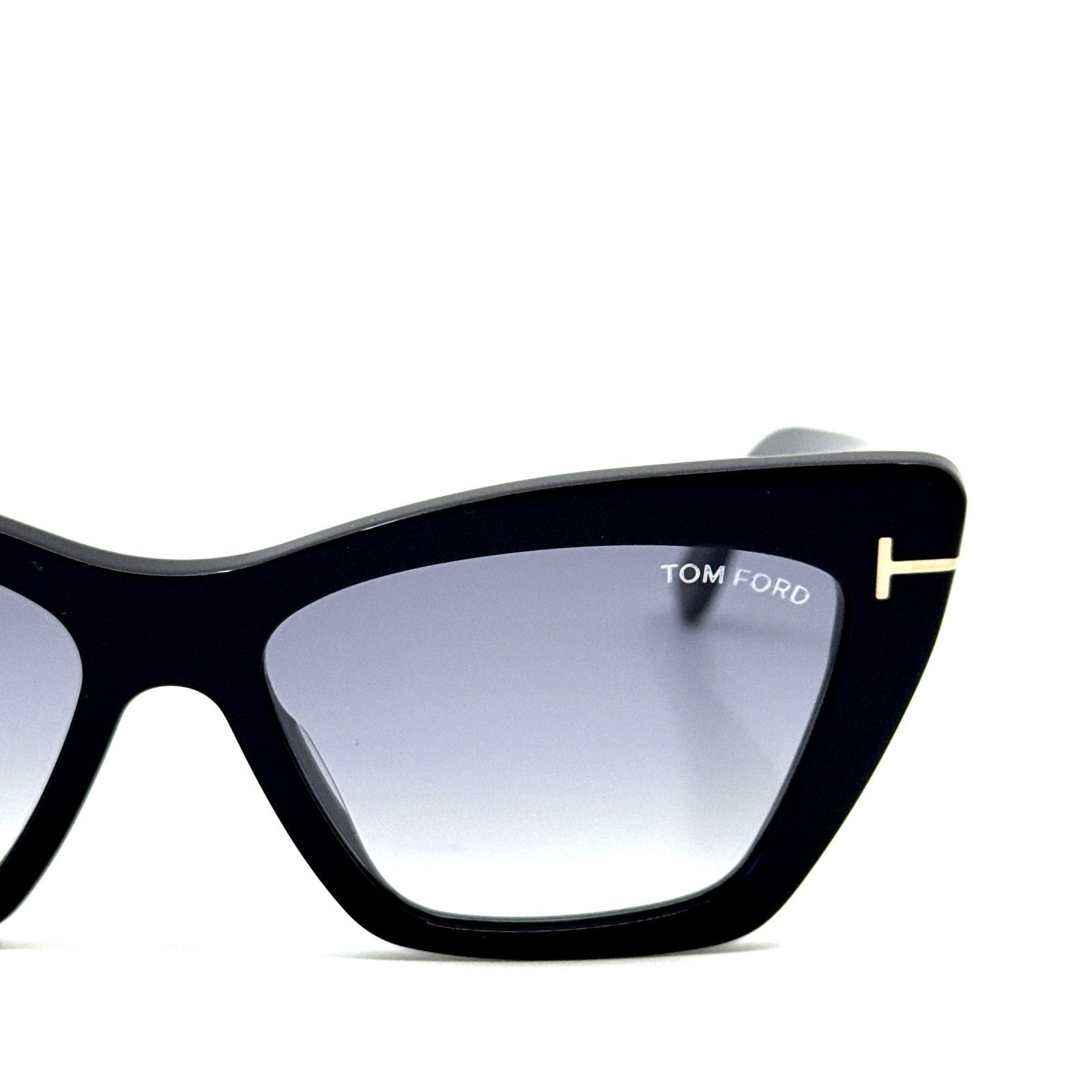 Tom Ford New, TOM FORD Wyatt Sunglasses TF871 01B Authentic Size ONE SIZE - 4 Thumbnail