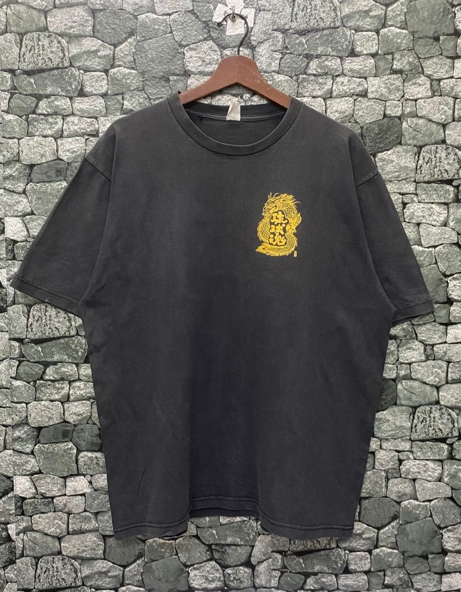 Vintage Vintage Dragon Gold Distressed Tshirt Size US L / EU 52-54 / 3 - 2 Thumbnail