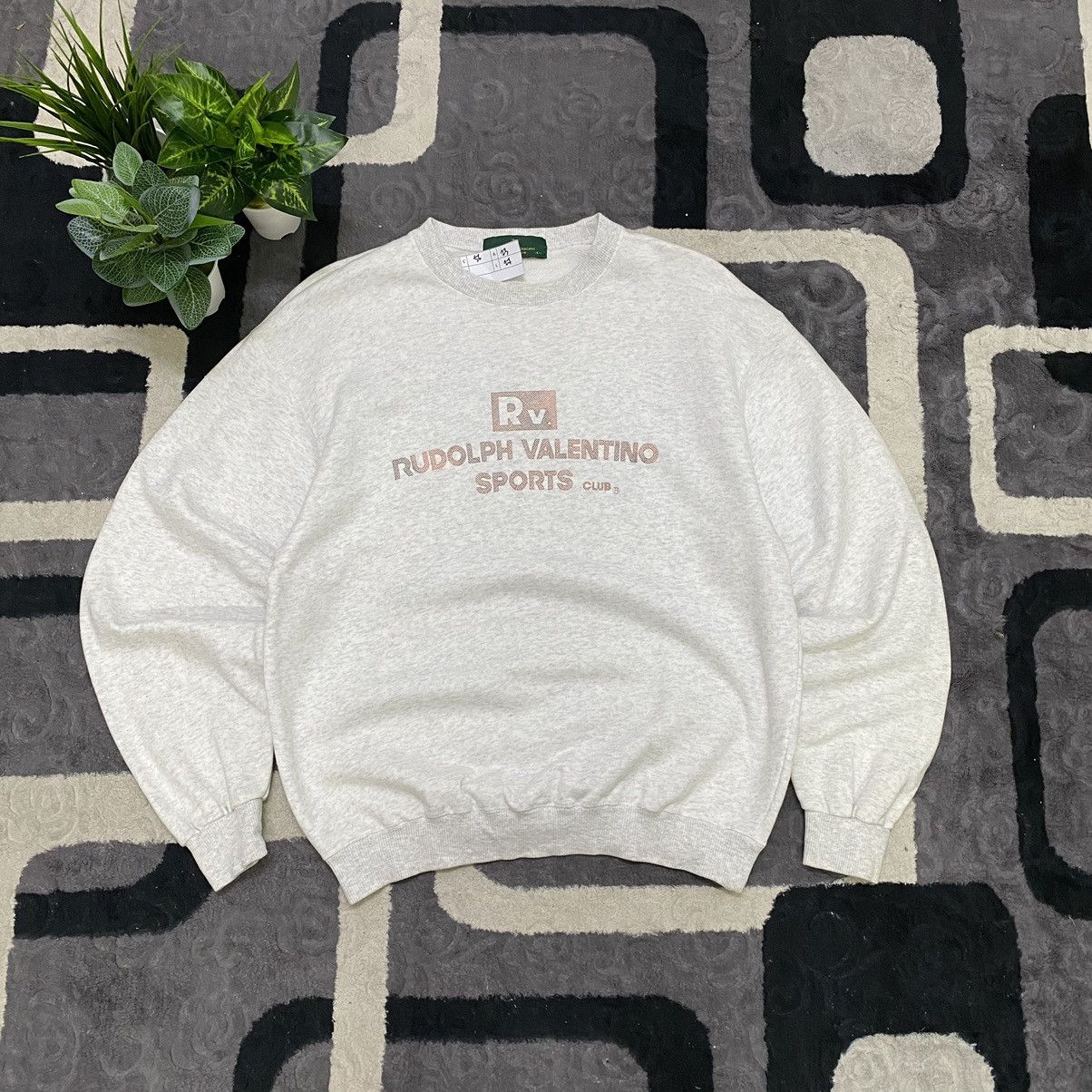 Vintage Rudolph Valentino Embroidered Logo Sweatshirt Size L